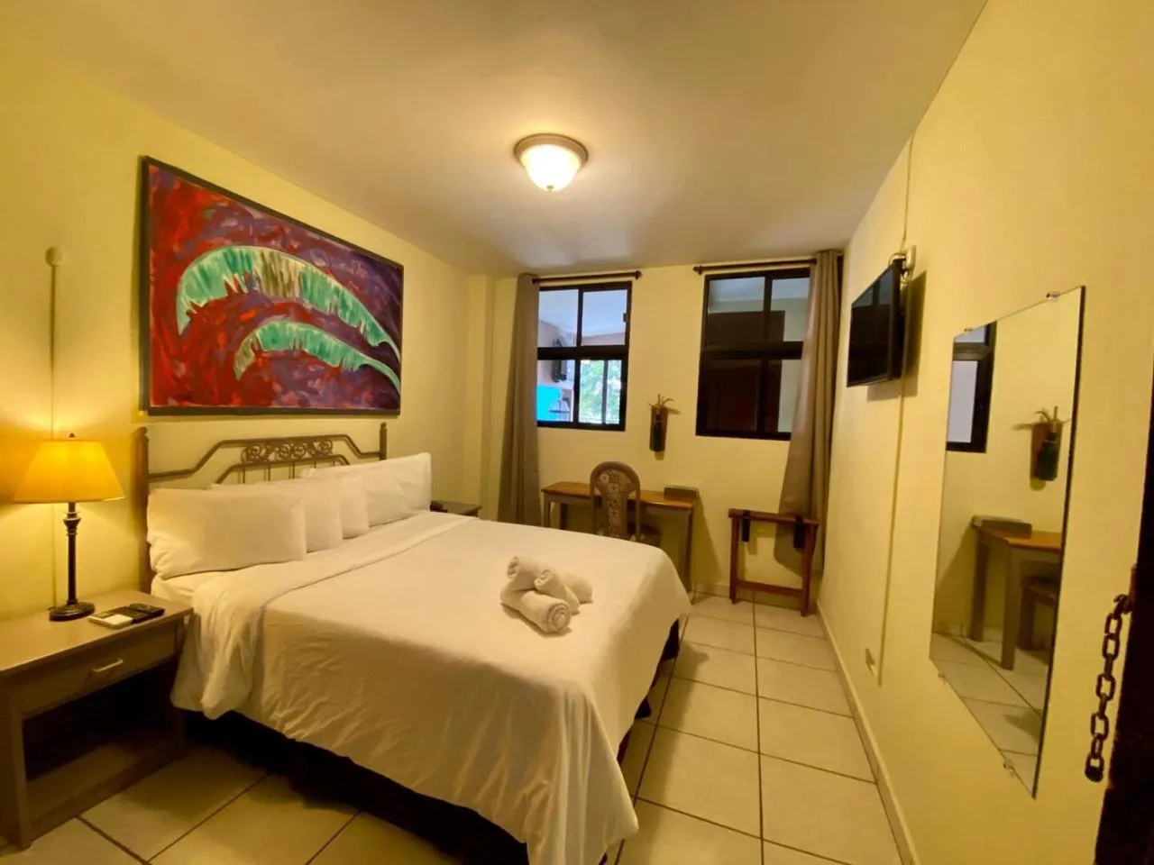 Deluxe Single Room in Morrison Hotel San Salvador