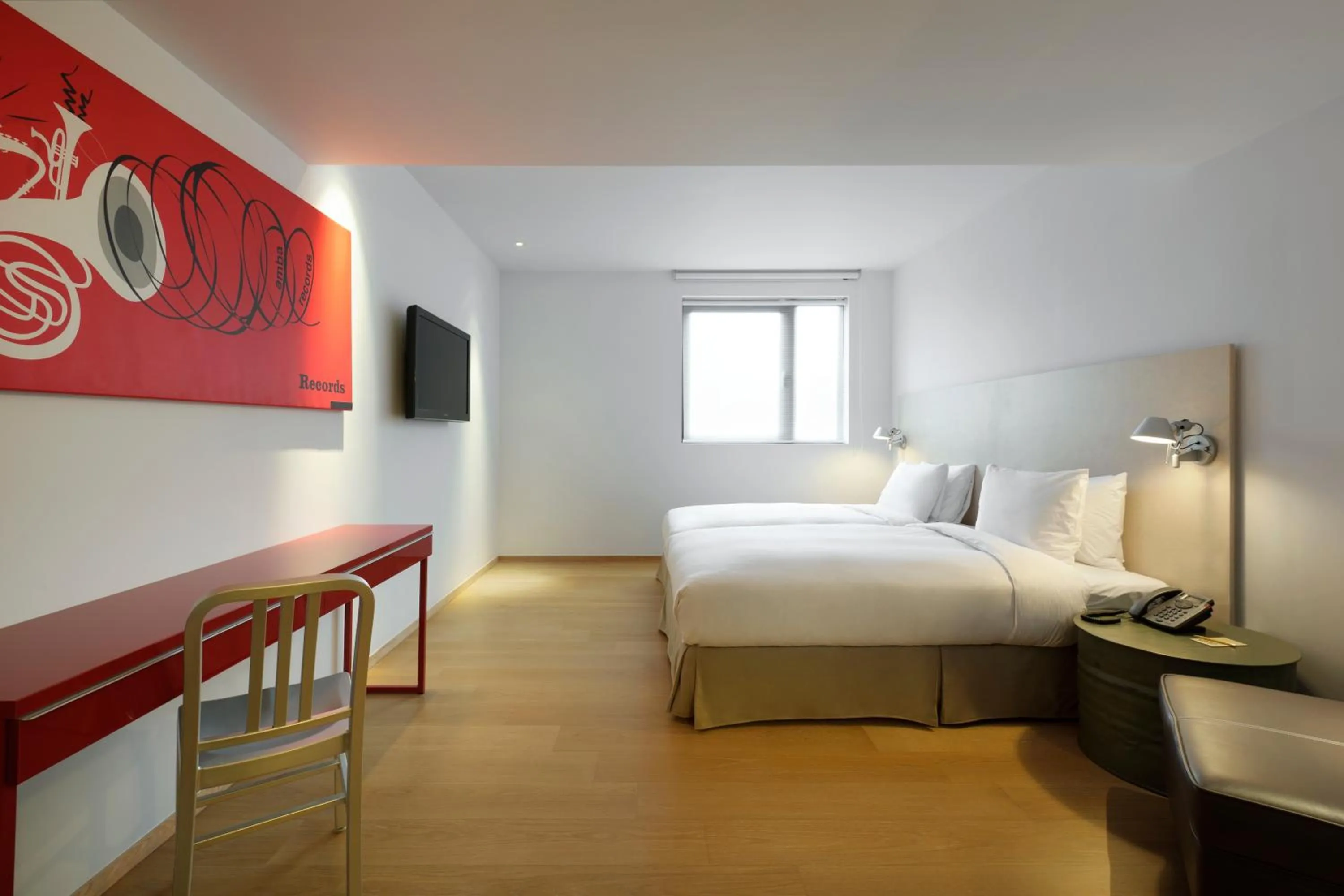 Large Twin Room in amba Taipei Ximending