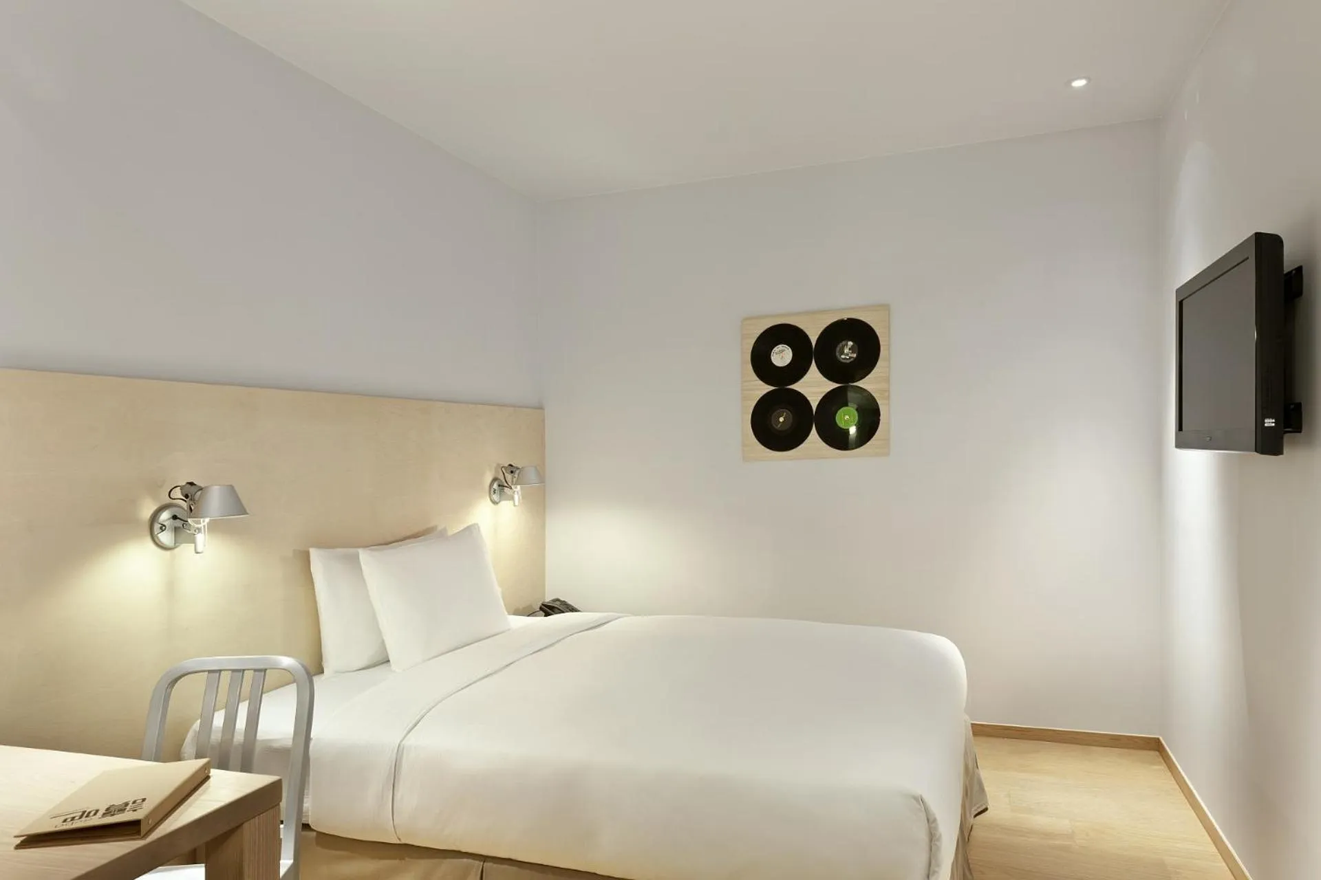 Double Room - single occupancy in amba Taipei Ximending