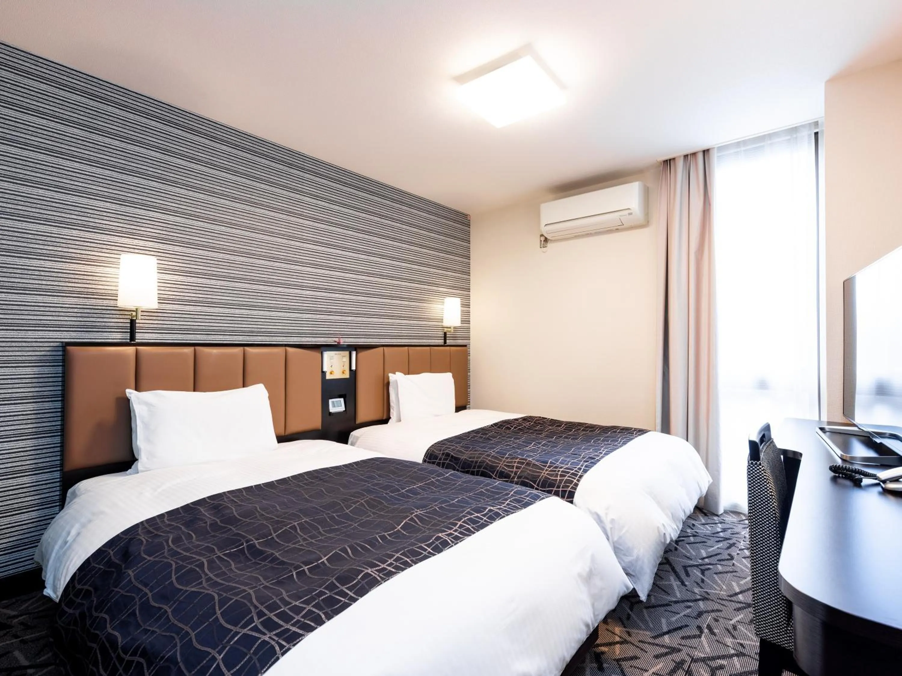 Twin Room - Non-Smoking in APA Hotel Saga Ekimae Chuo