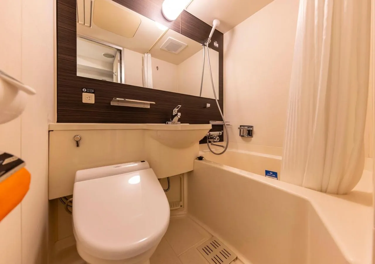 Double Room with Small Double Bed - Non-Smoking in APA Hotel Kanazawa Ekimae