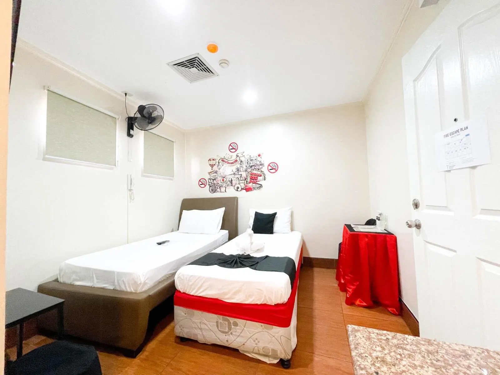 Deluxe Room in Chanel Paris Hotel powered by Cocotel