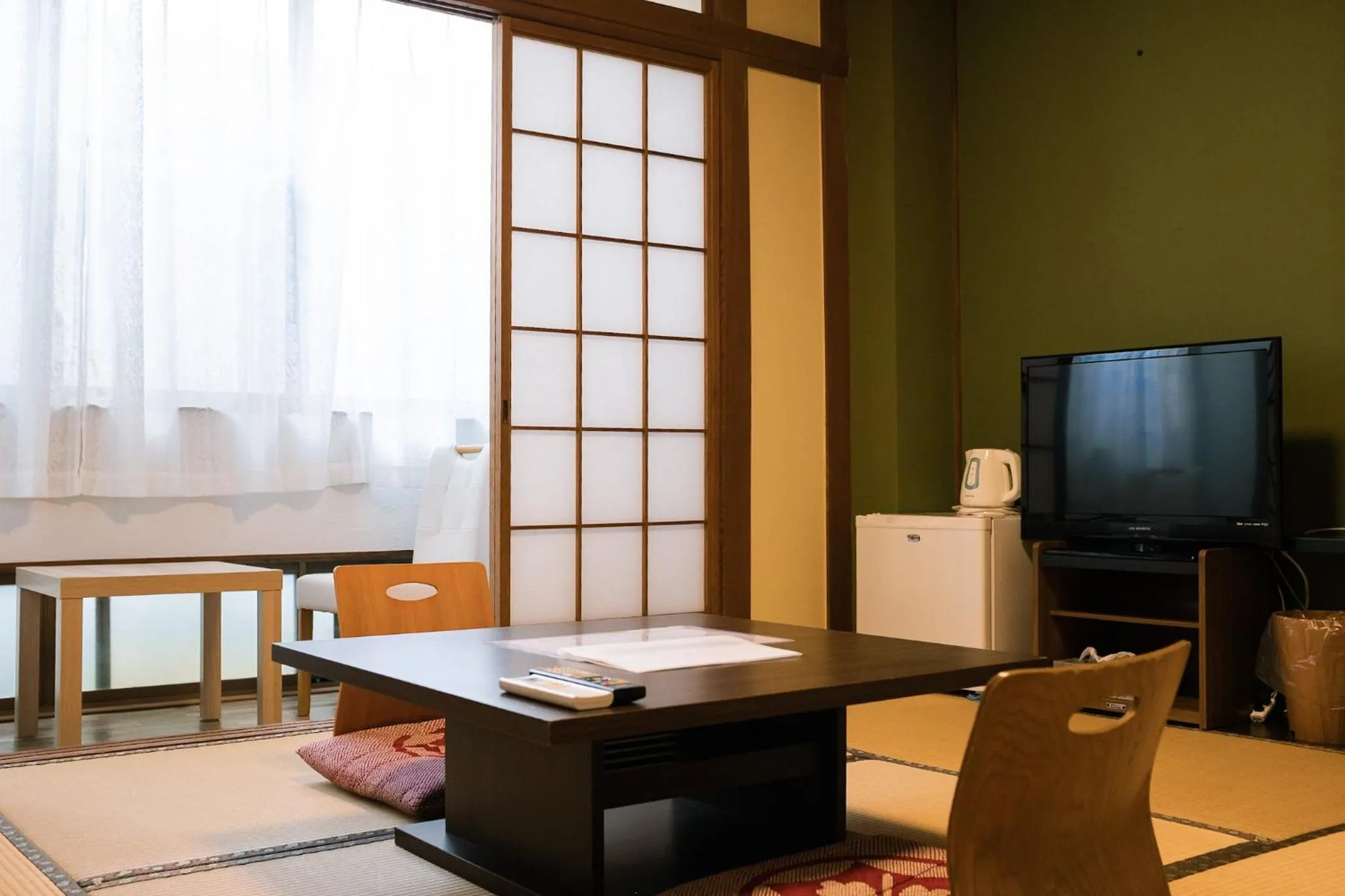 Twin Room with Shared Toilet - single occupancy in Guesthouse Sunline Beppu