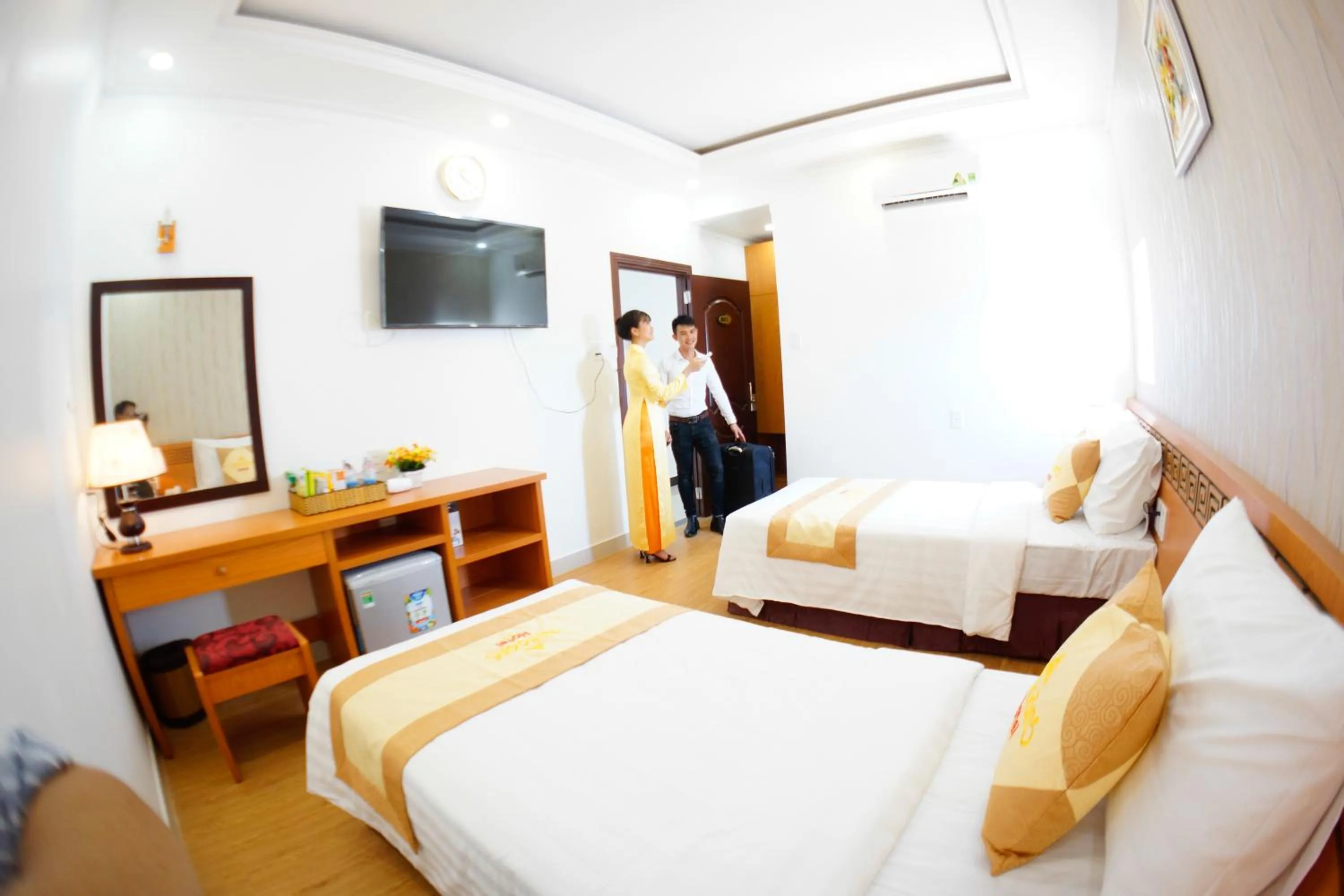 Deluxe Double or Twin Room in NỮ HOÀNG HOTEL