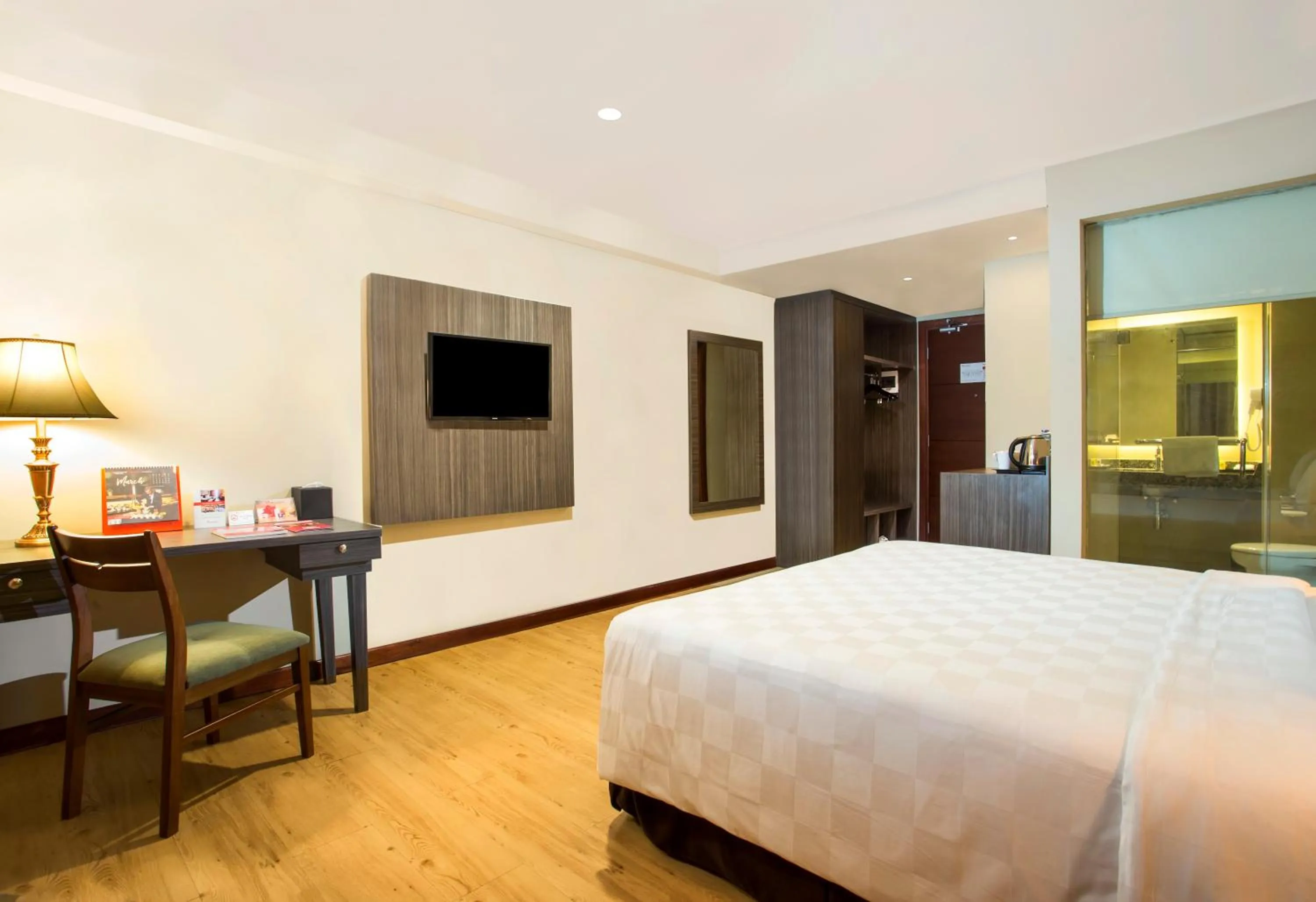 Deluxe Queen Room in Swiss-Belhotel Pangkalpinang