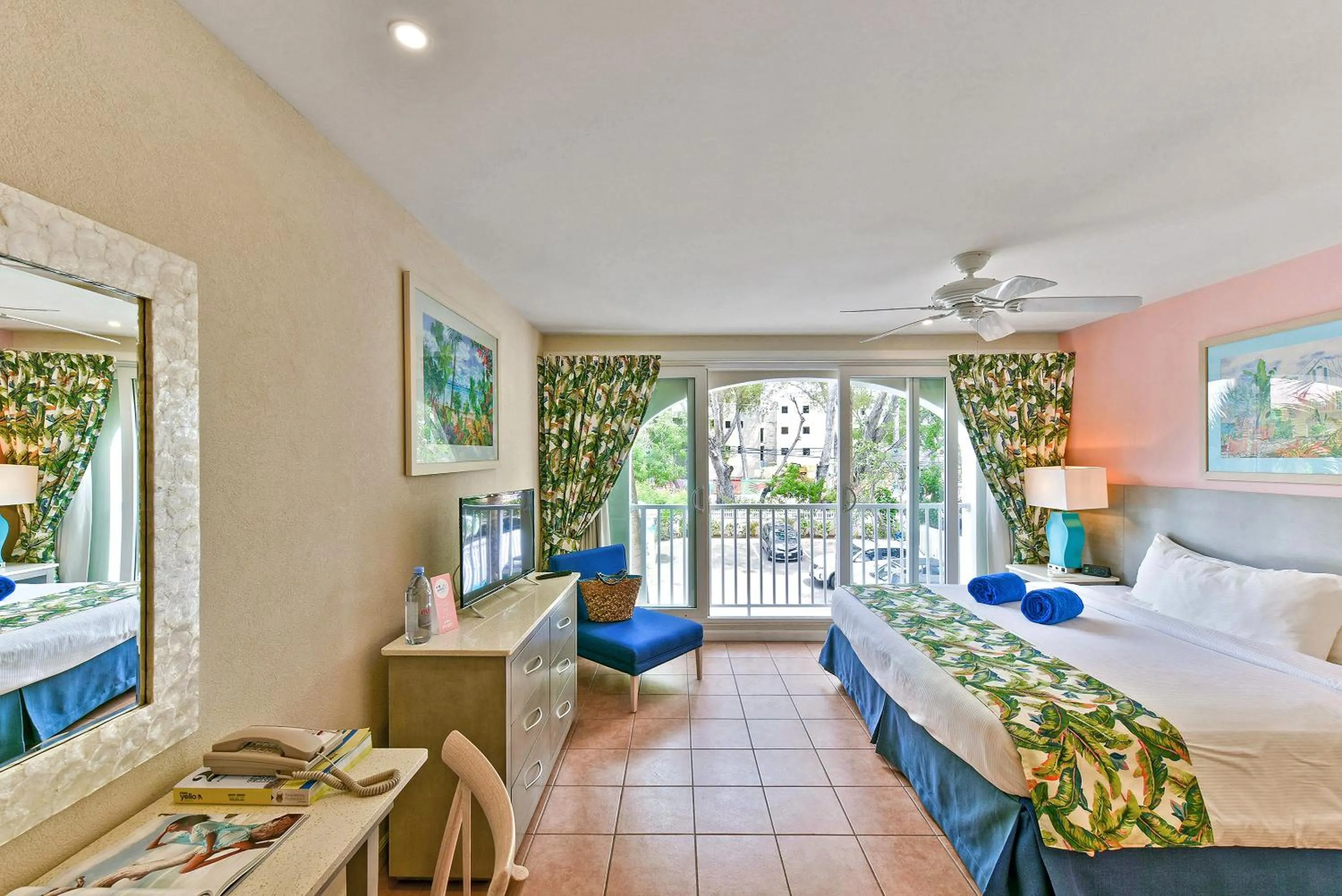 Deluxe Studio with French Balcony in Butterfly Beach Hotel