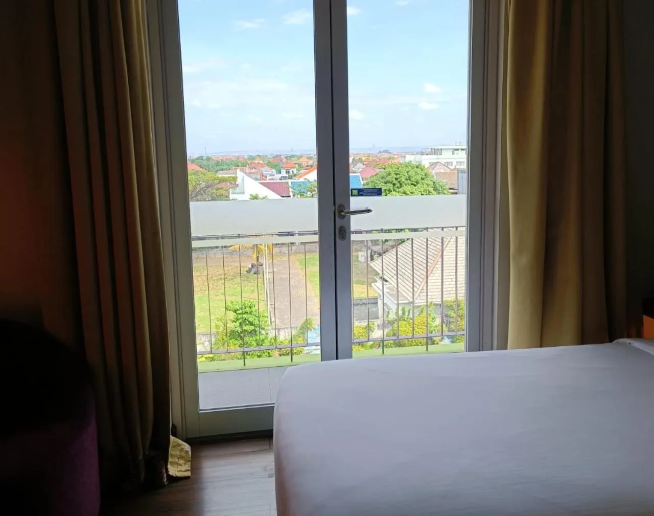 Superior Twin Room with Balcony in Ibis Styles Bali Denpasar