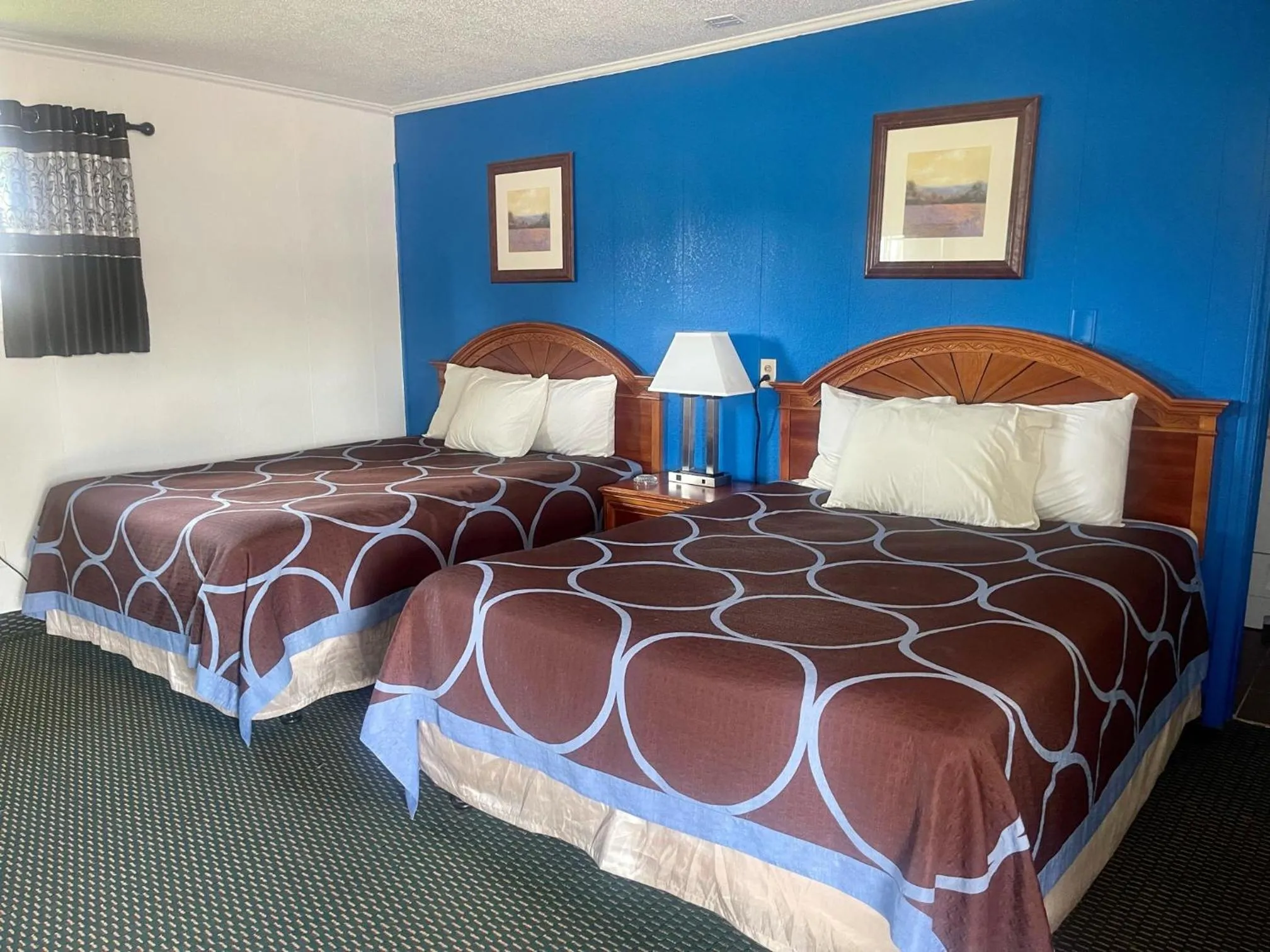 Standard Queen Room with Two Queen Beds - Non-Smoking in Rodeway Inn