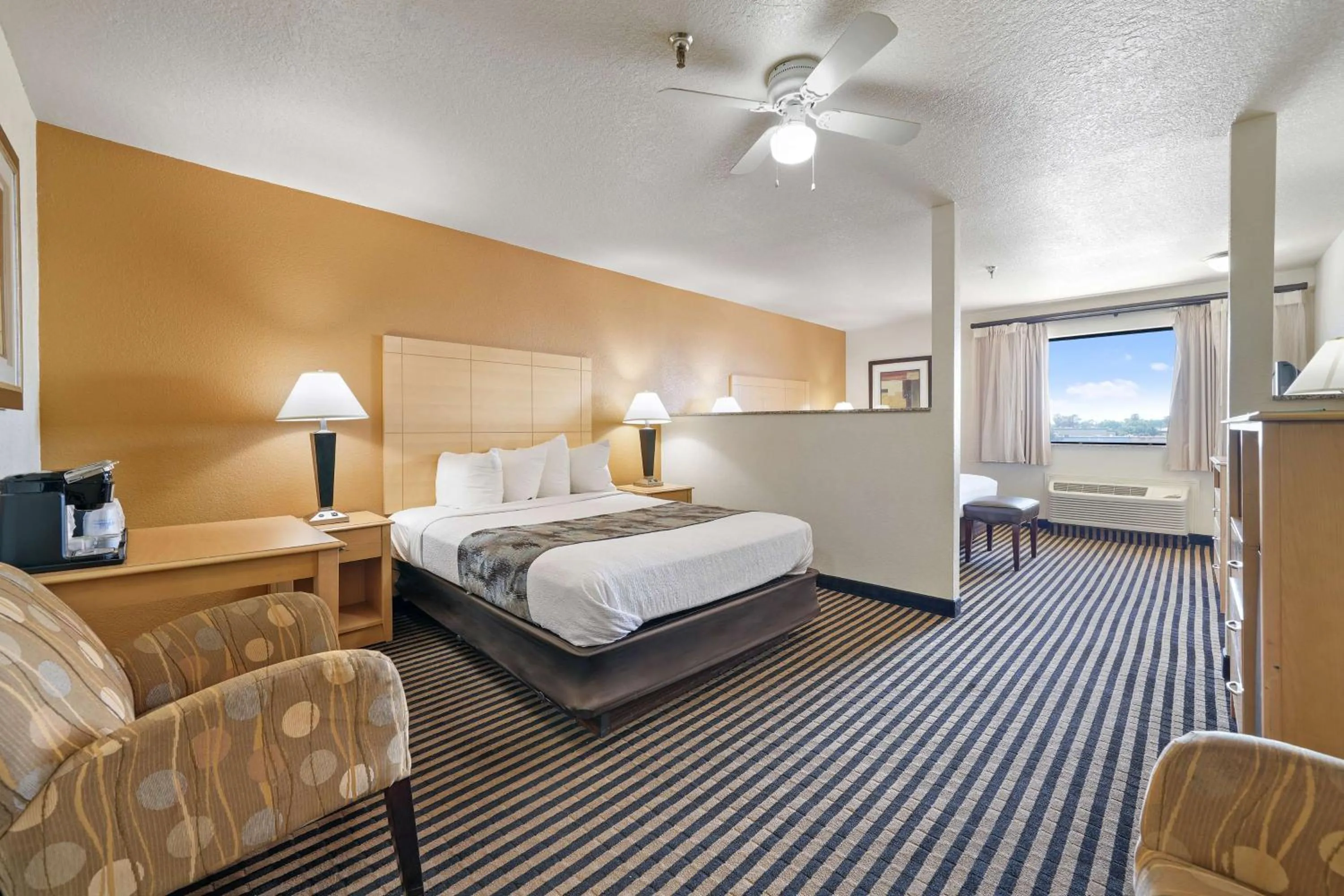 Queen Room with Two Queen Beds - Disability Access in Best Western Plus Executive Inn & Suites