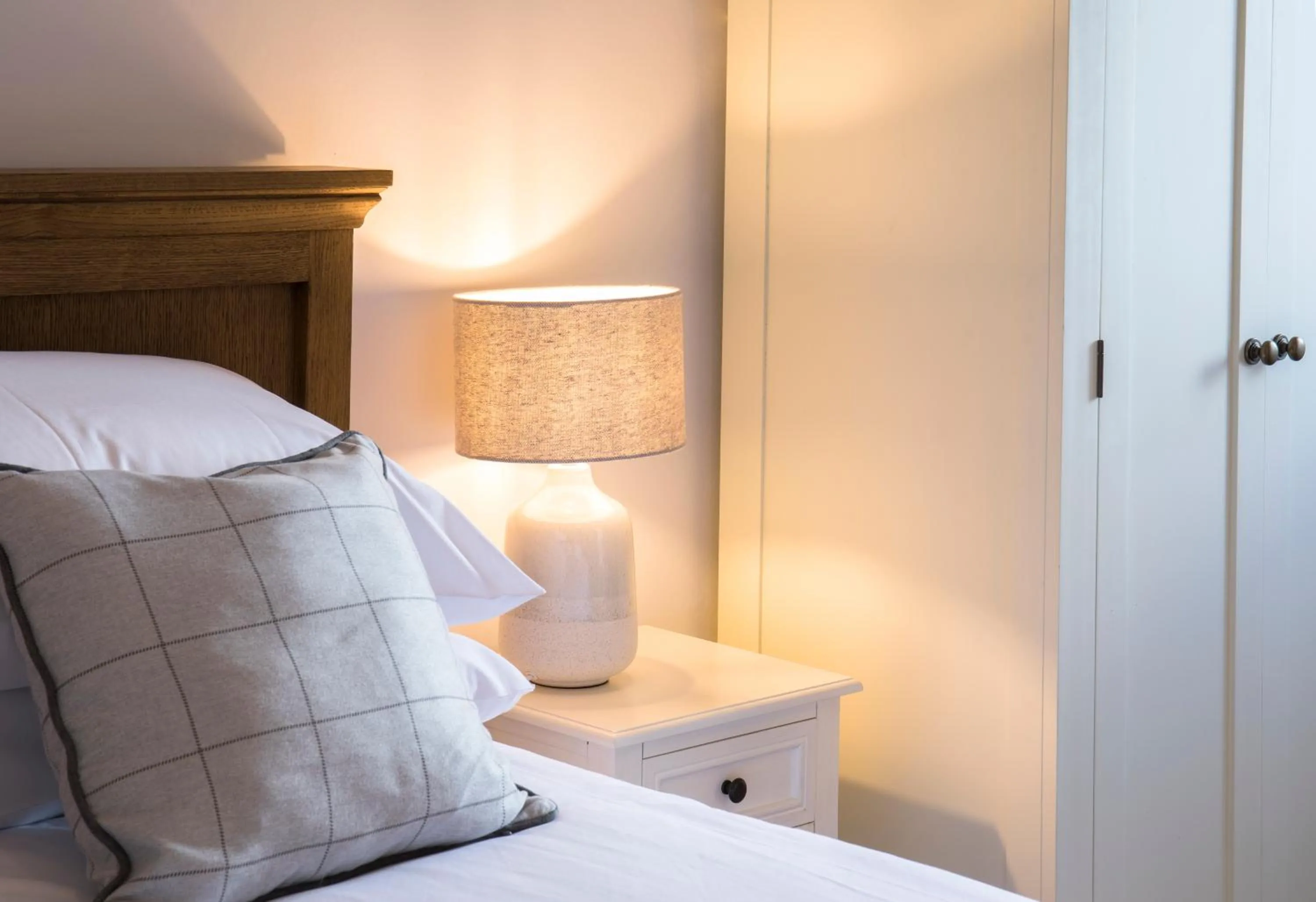 Standard Twin Room in The Fox Inn