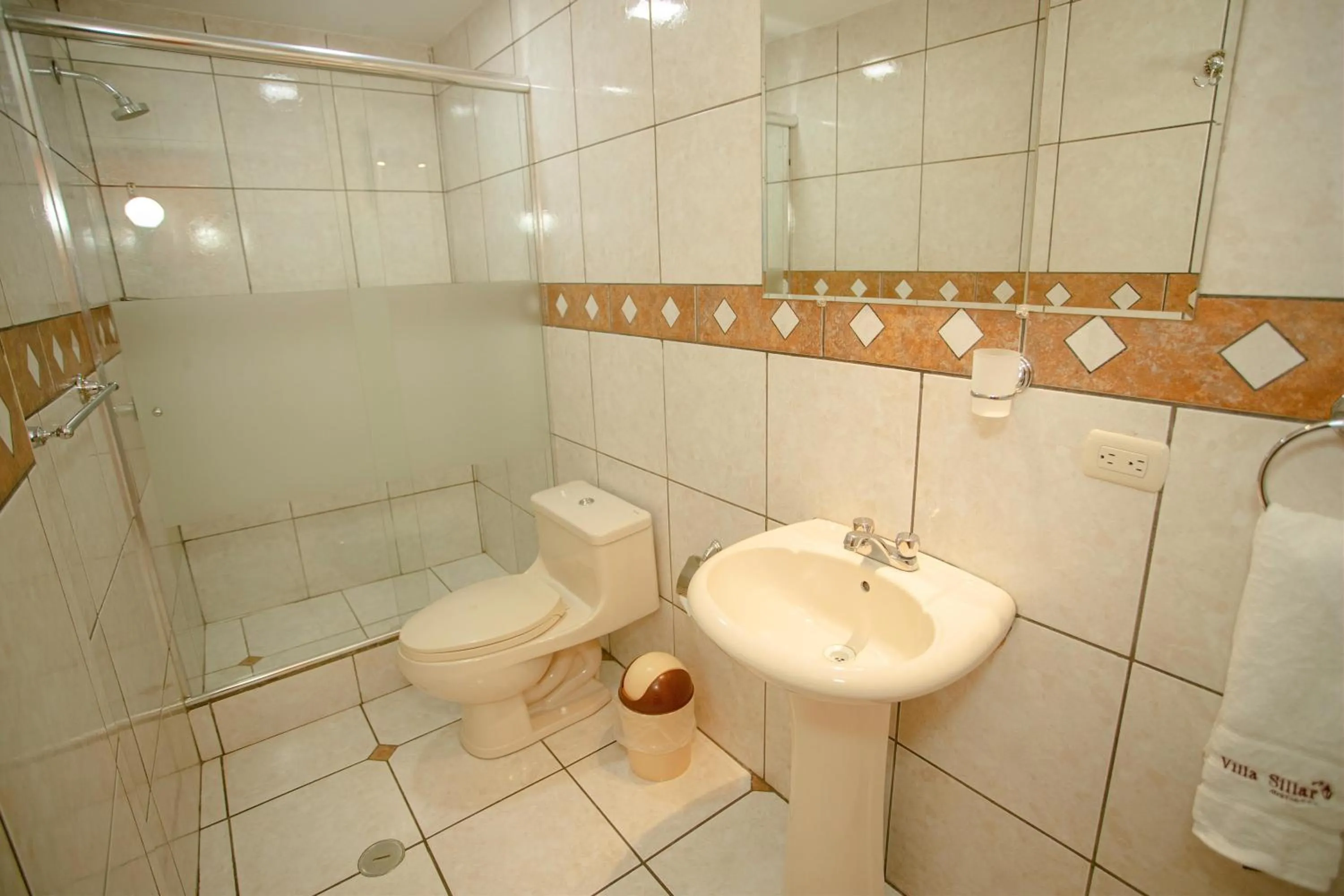 Deluxe Queen Room in Villa Sillar