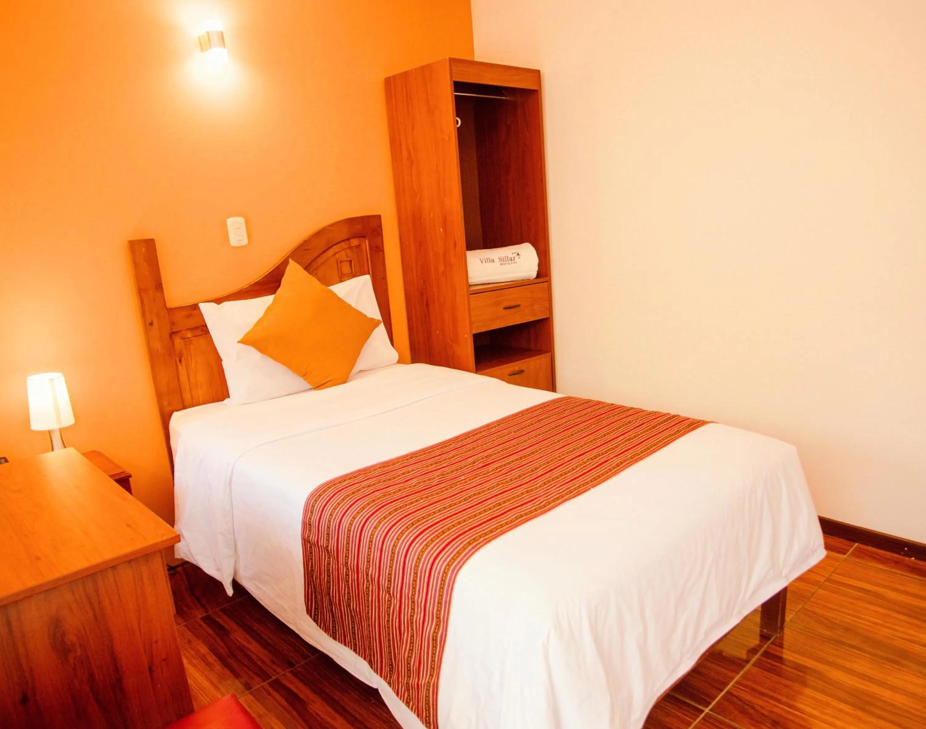 Individual in Villa Sillar