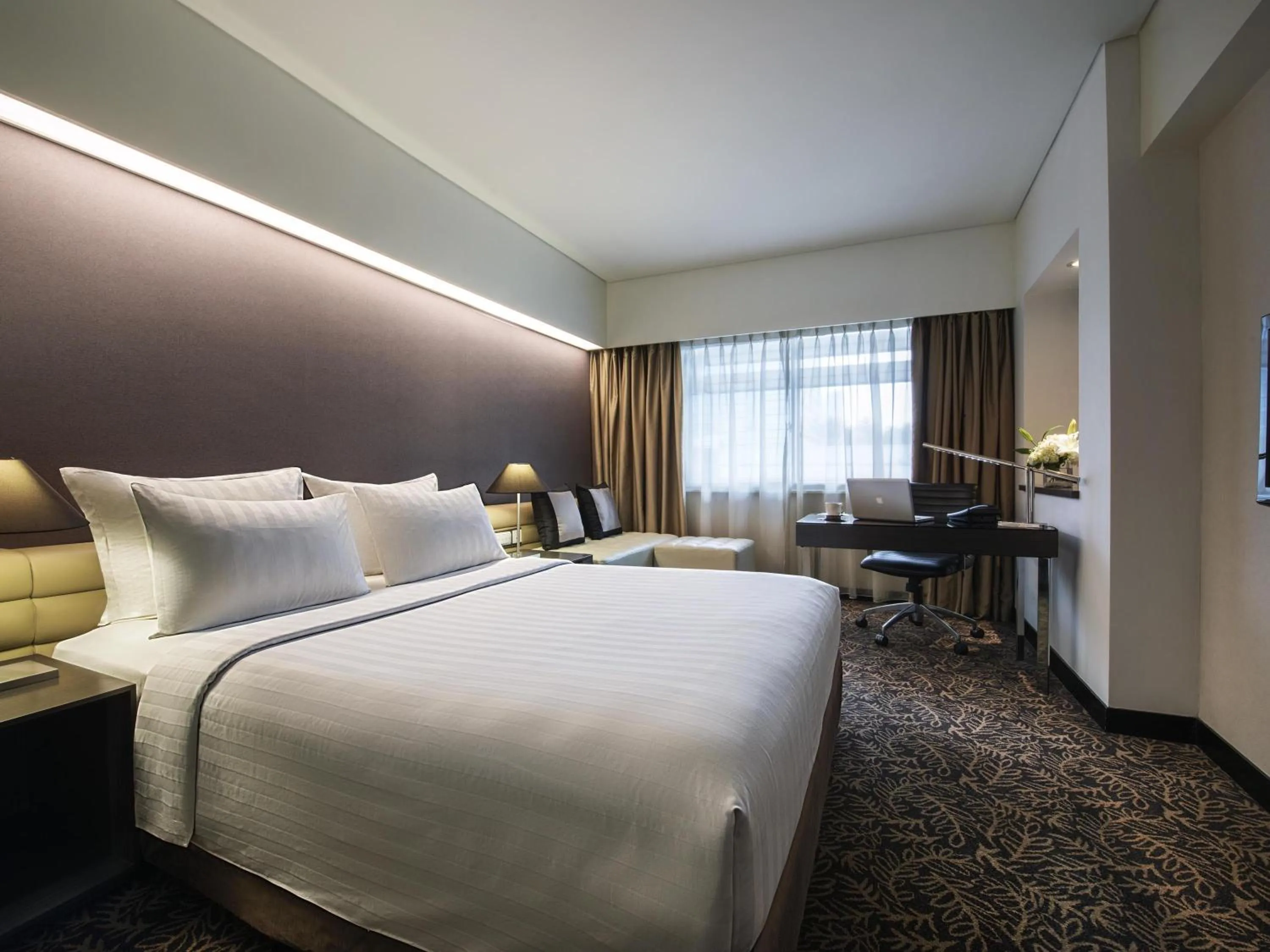 Superior Queen Room in Pullman Jakarta Indonesia