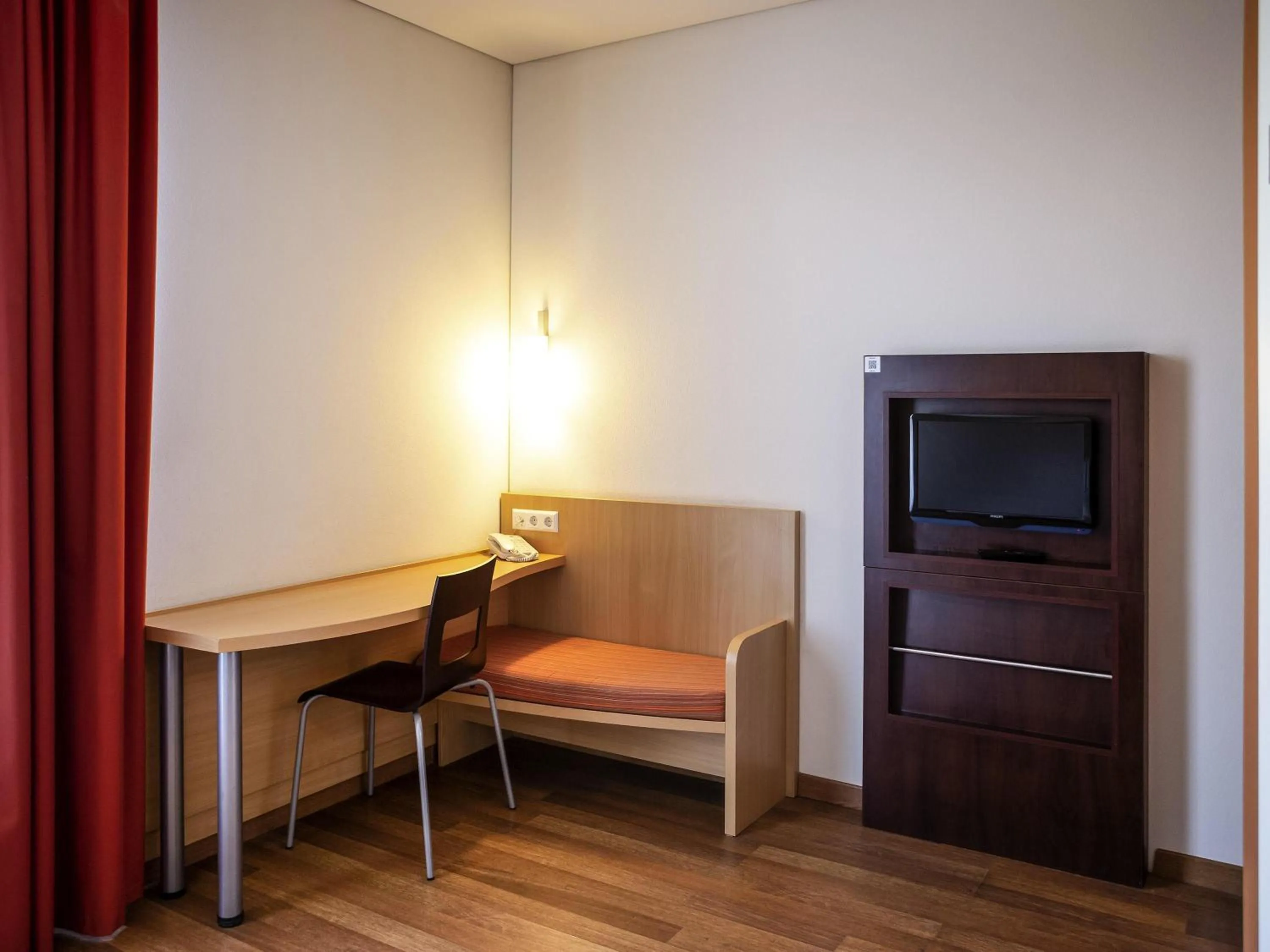 Standard Double Room in Ibis Kaunas Centre