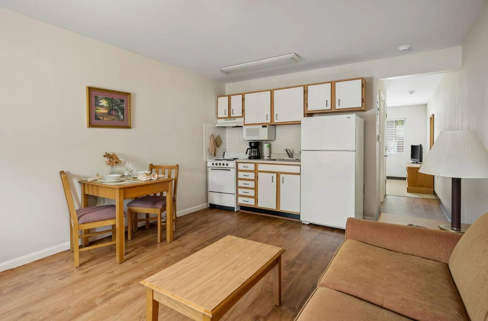 Queen Room in Affordable Suites Conover / Hickory