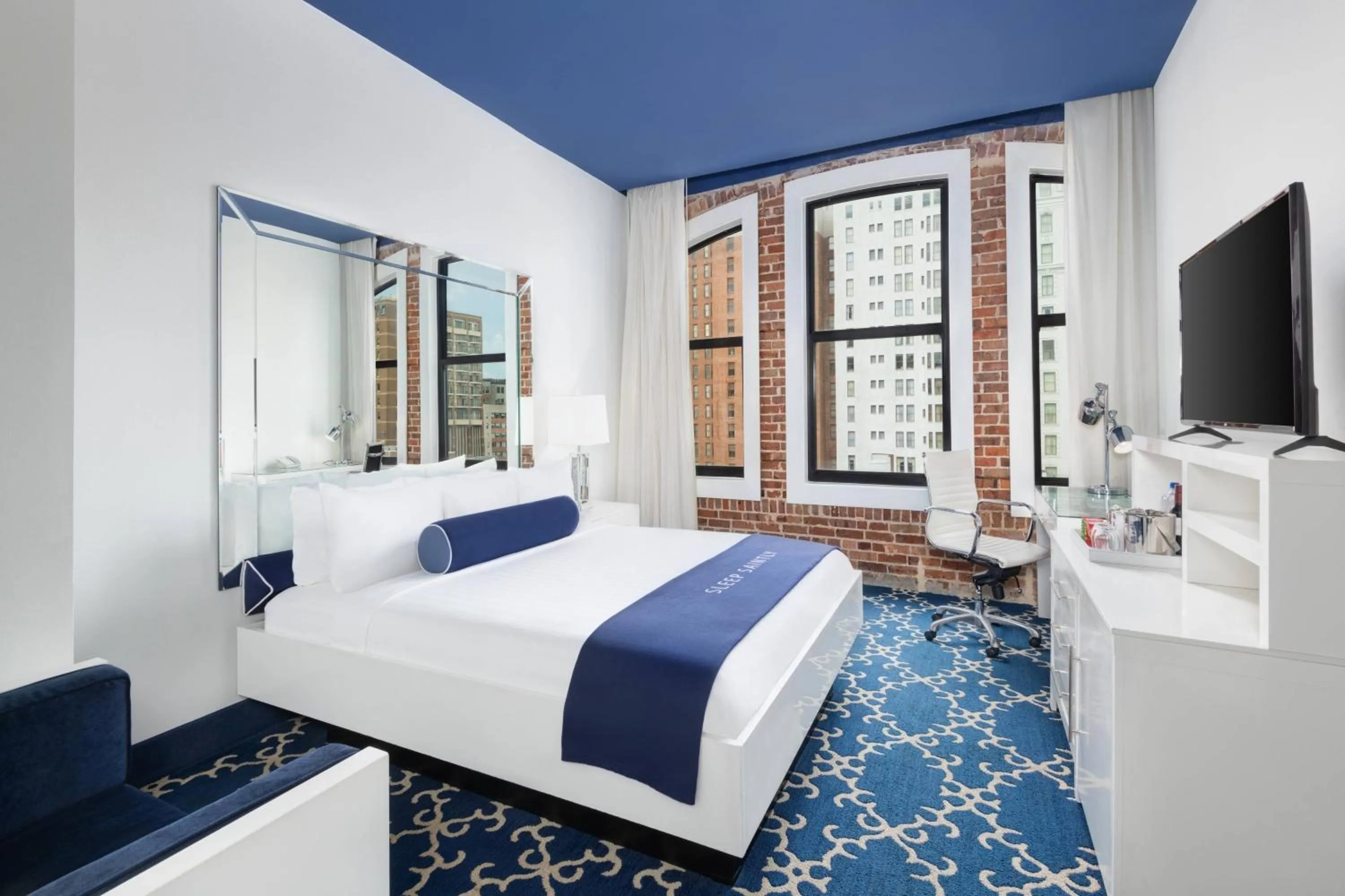 King Room in The Saint Hotel, New Orleans, French Quarter, Autograph Collection