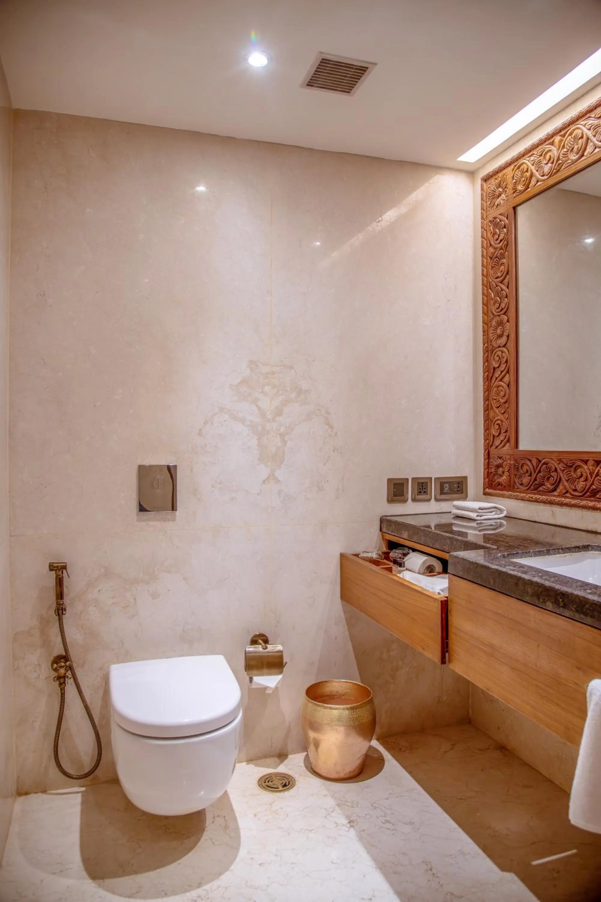 Heritage Deluxe King in Hotel Yak & Yeti