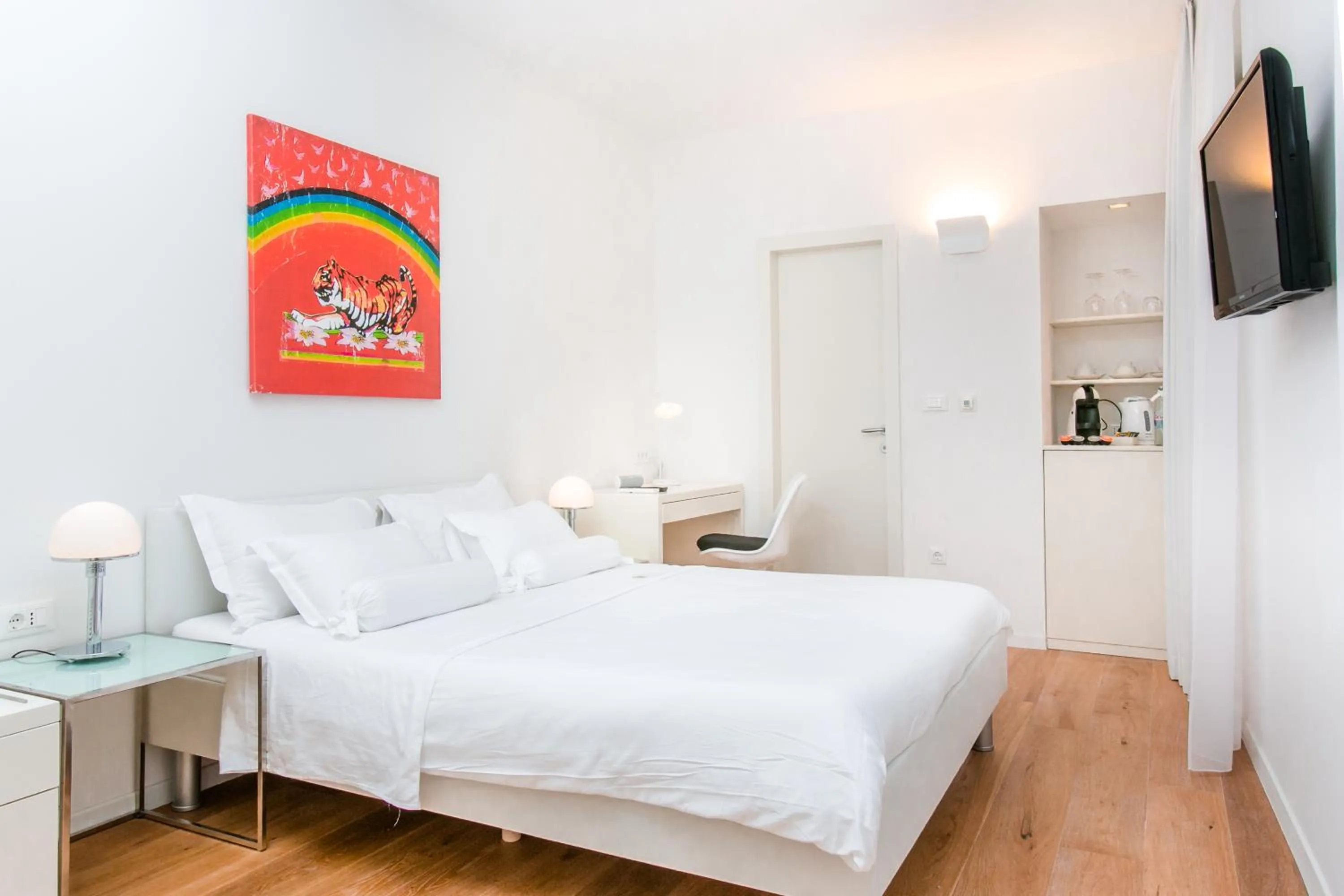 Standard double room, ground floor - Radmiloviceva Street 17 in Divota Apartment Hotel