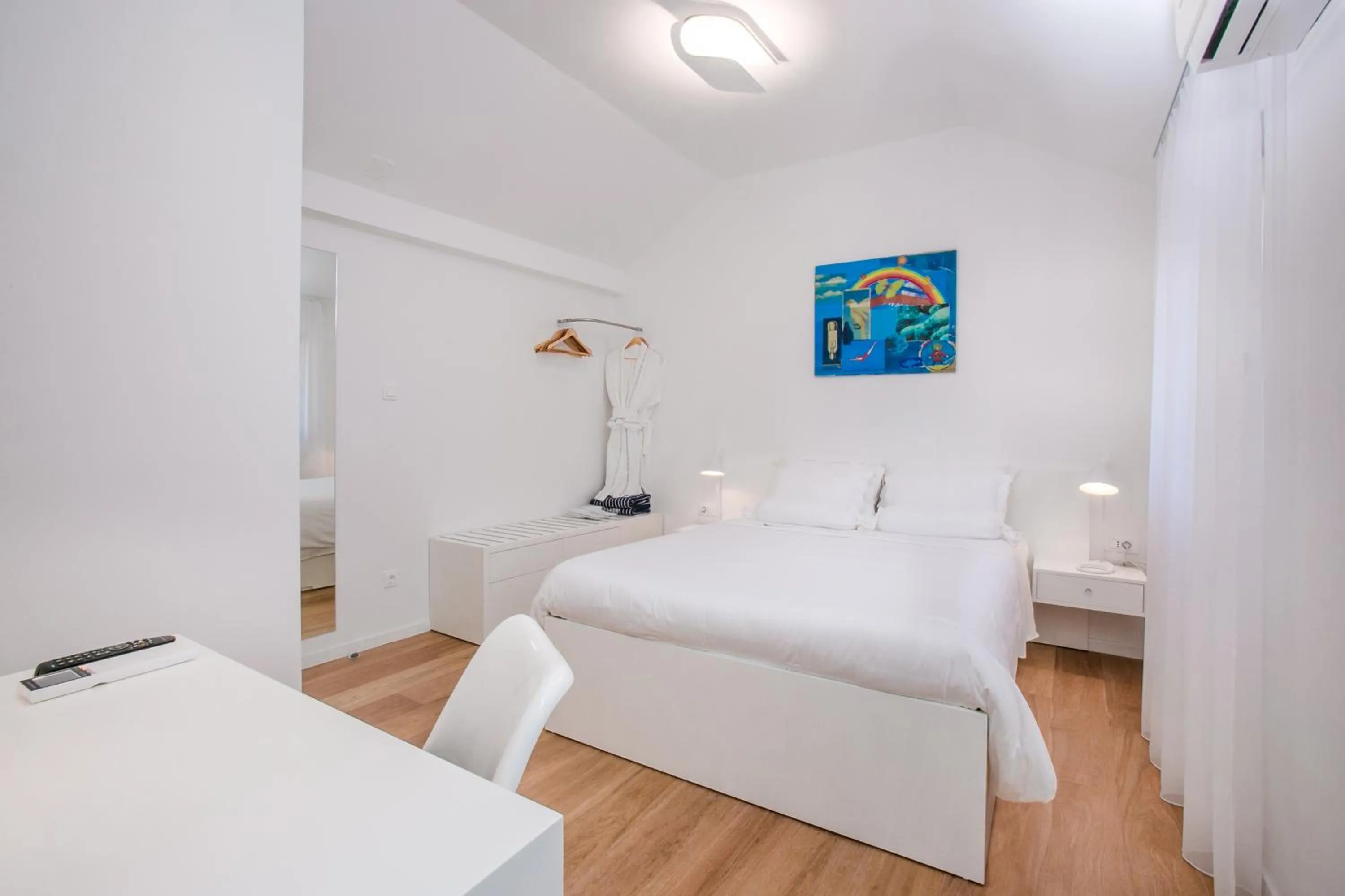 Small double room - single occupancy - Plinarska Street 75 in Divota Apartment Hotel
