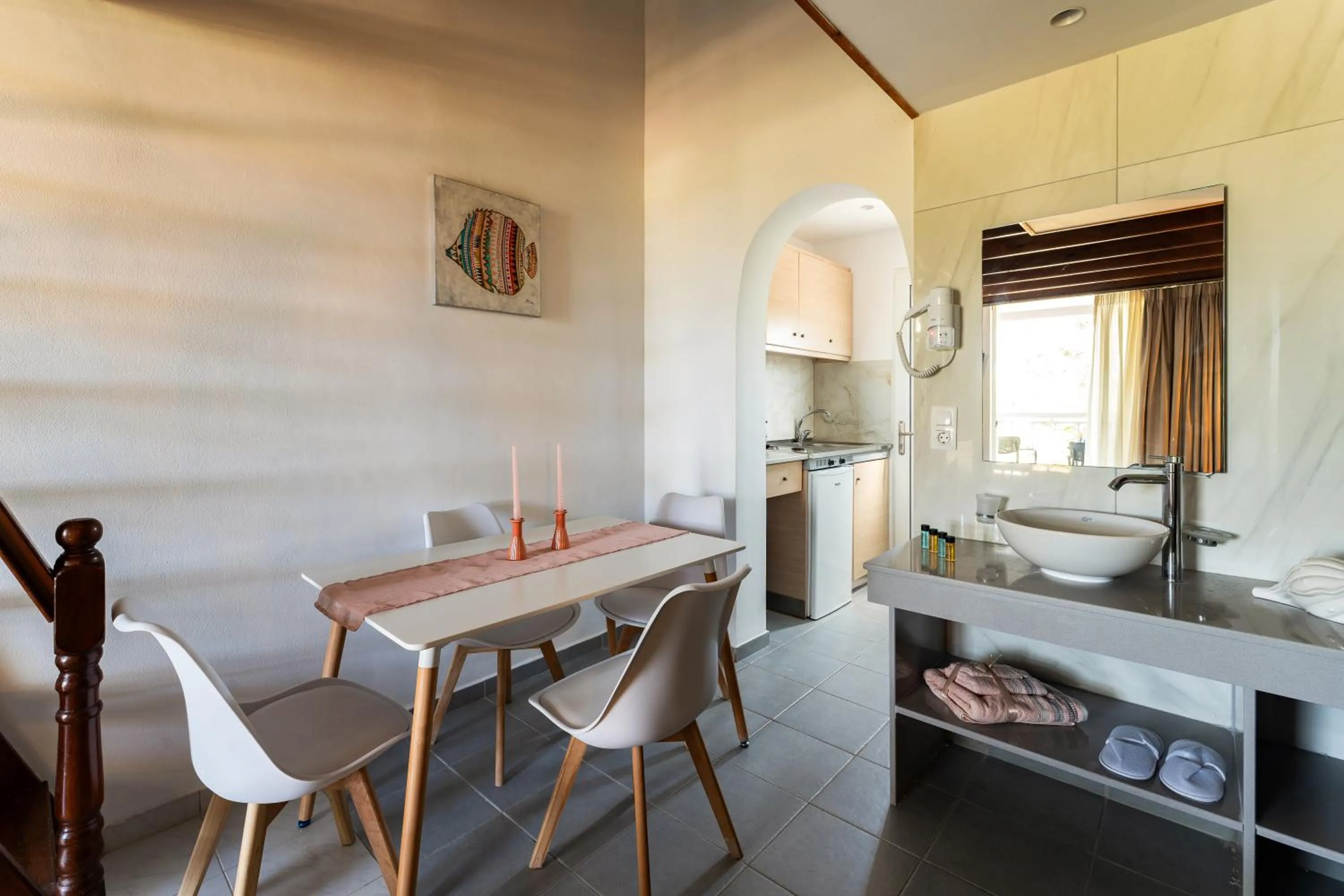 Two Bedroom Apartment (4 Adults) - Split Level in George Beach Studios