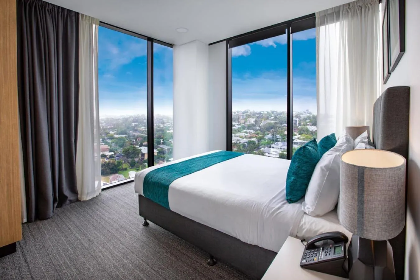 One-Bedroom City View in Essence Suites Taringa