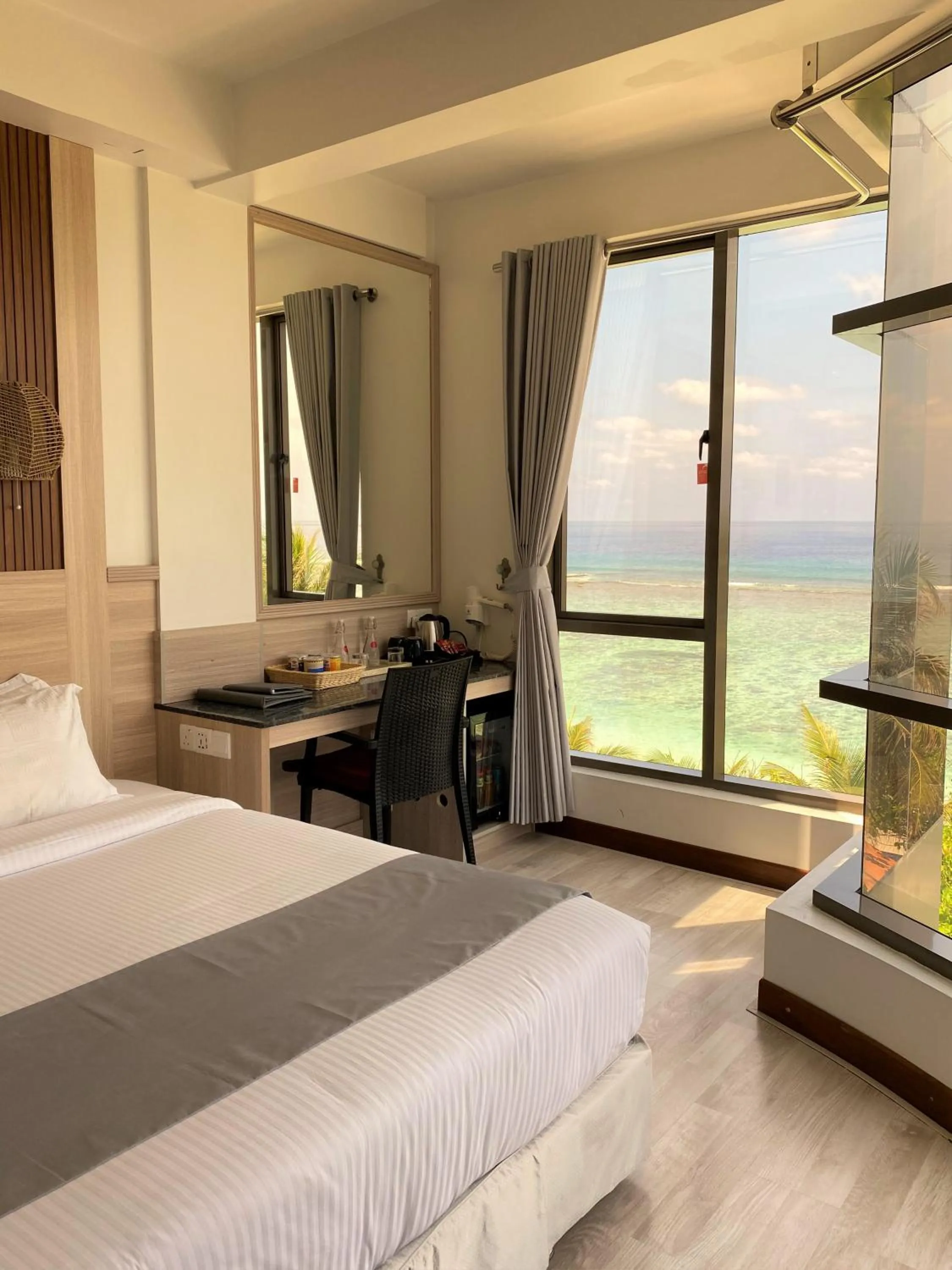 Queen Room with Sea View - single occupancy in Paralian Hulhumale'