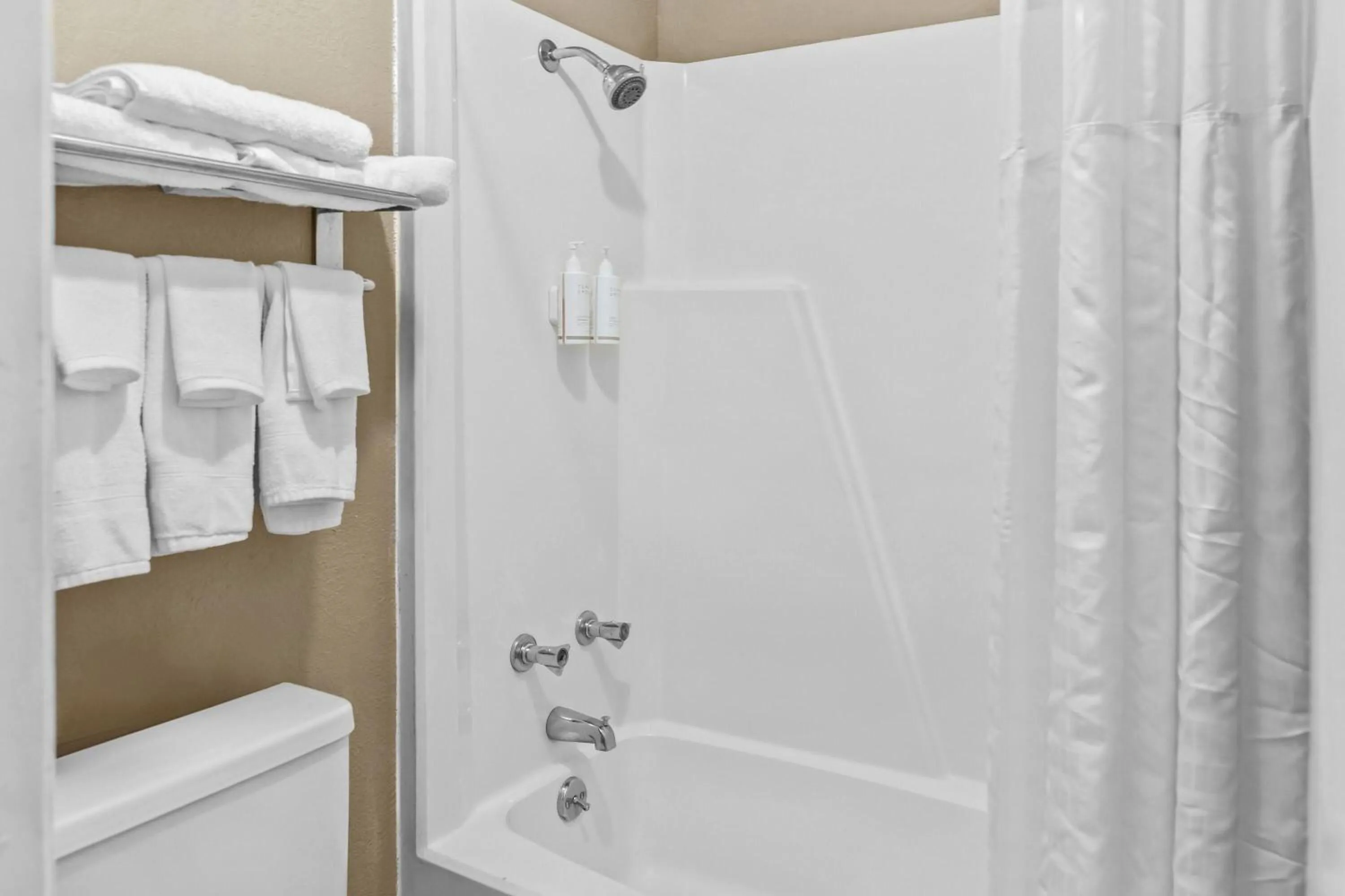 Queen Room - Non-Smoking in Super 8 by Wyndham Columbia/Ft. Jackson SC