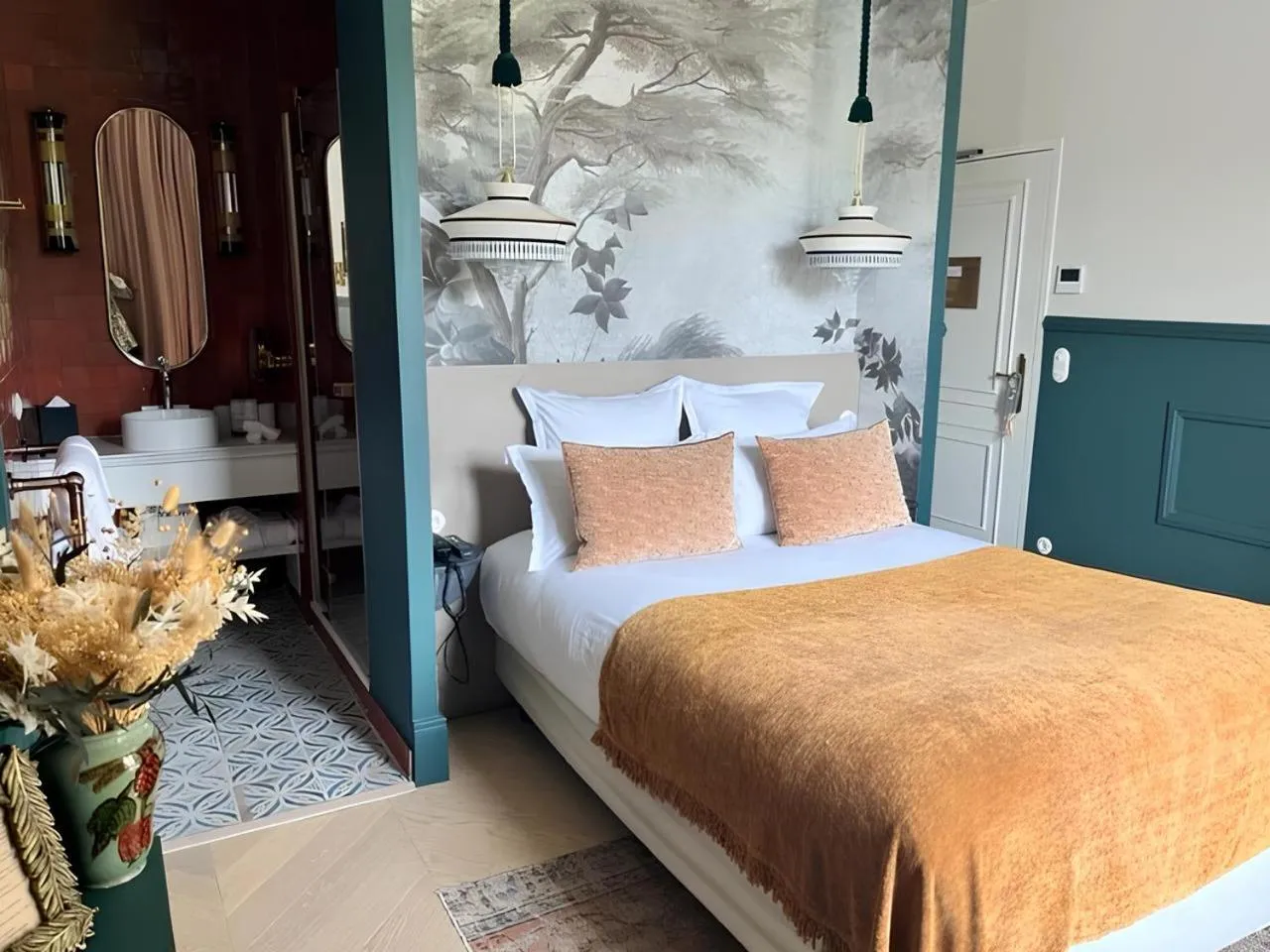 Superior Double Room in Château Léognan, Domaine viticole - proche Bordeaux