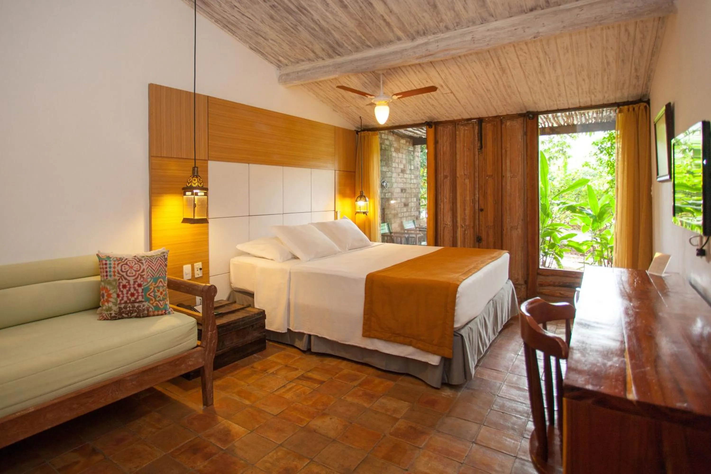 Deluxe Room with Patio - single occupancy in Hotel de Lençois