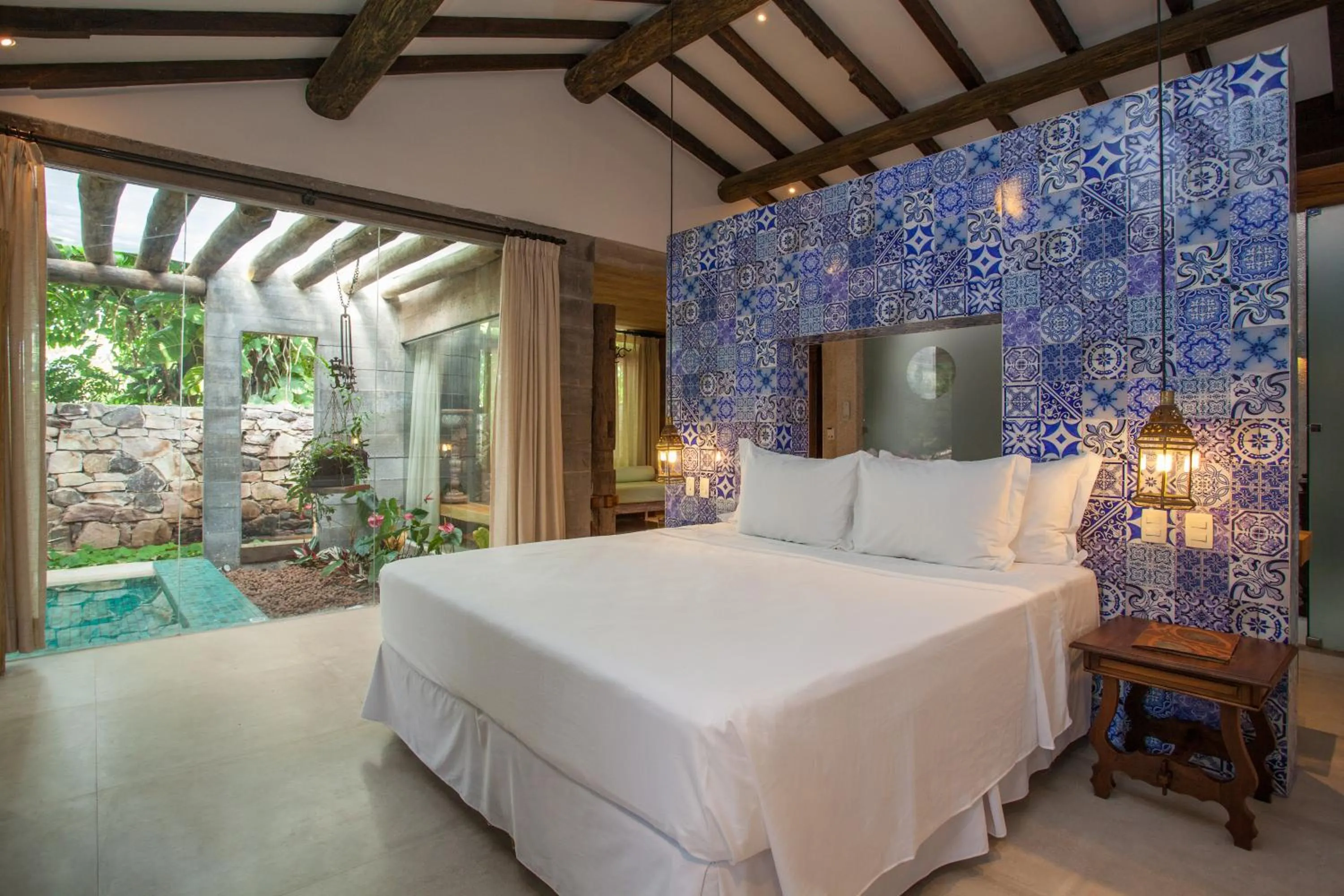 Suite with Private Pool in Hotel de Lençois