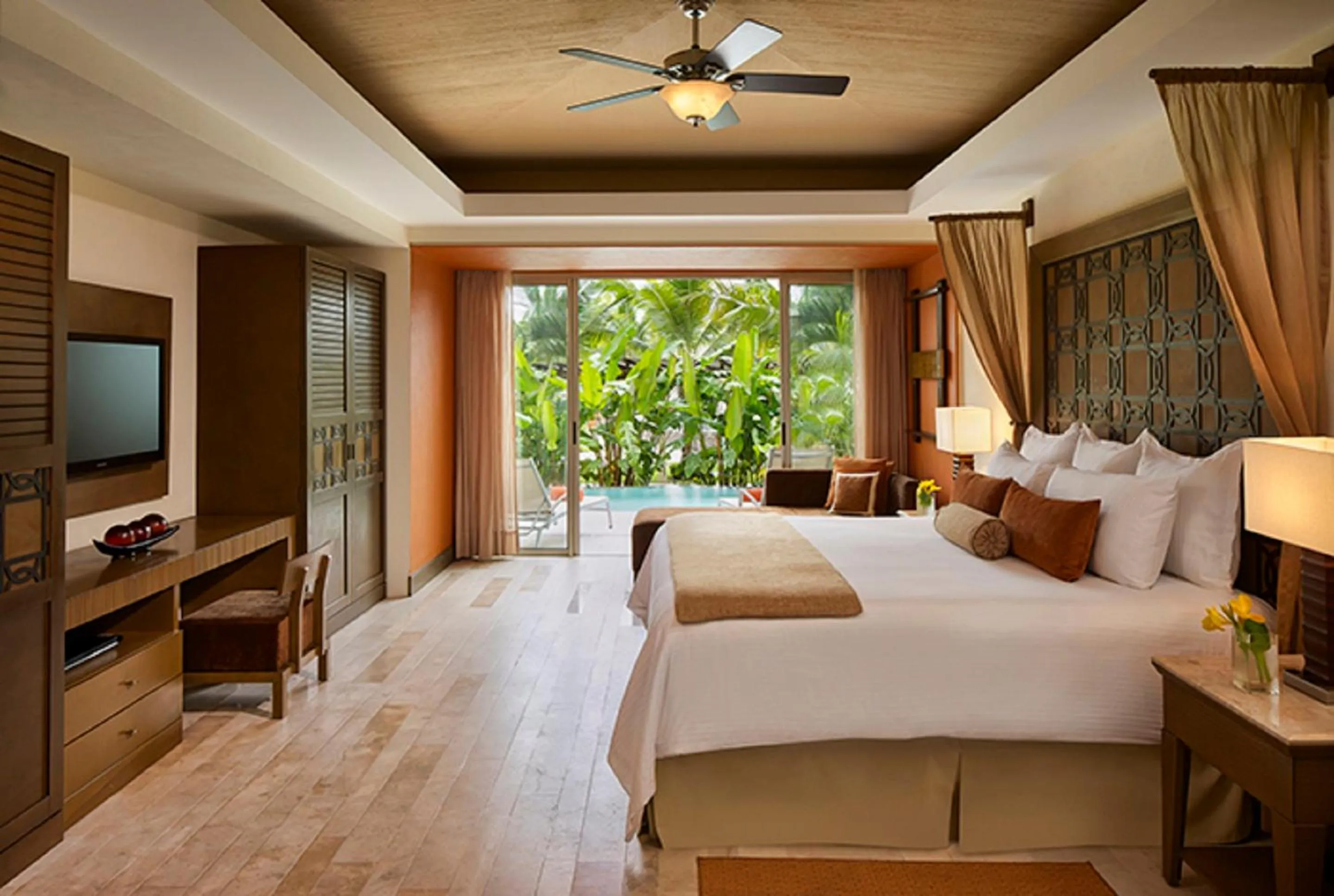 Preferred Club Junior Suite Swimout  - single occupancy in Dreams Vallarta Bay Resorts & Spa - All Inclusive