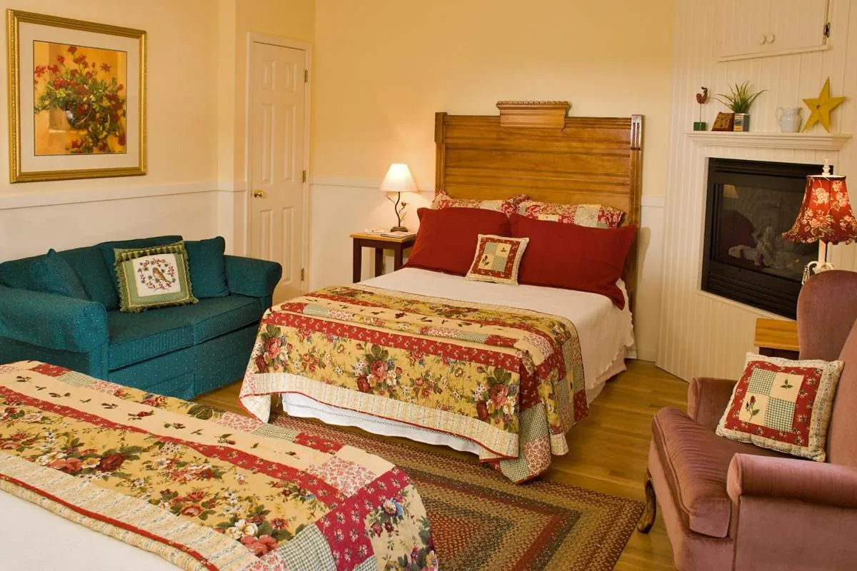 Quadruple Room in Inn at Jackson