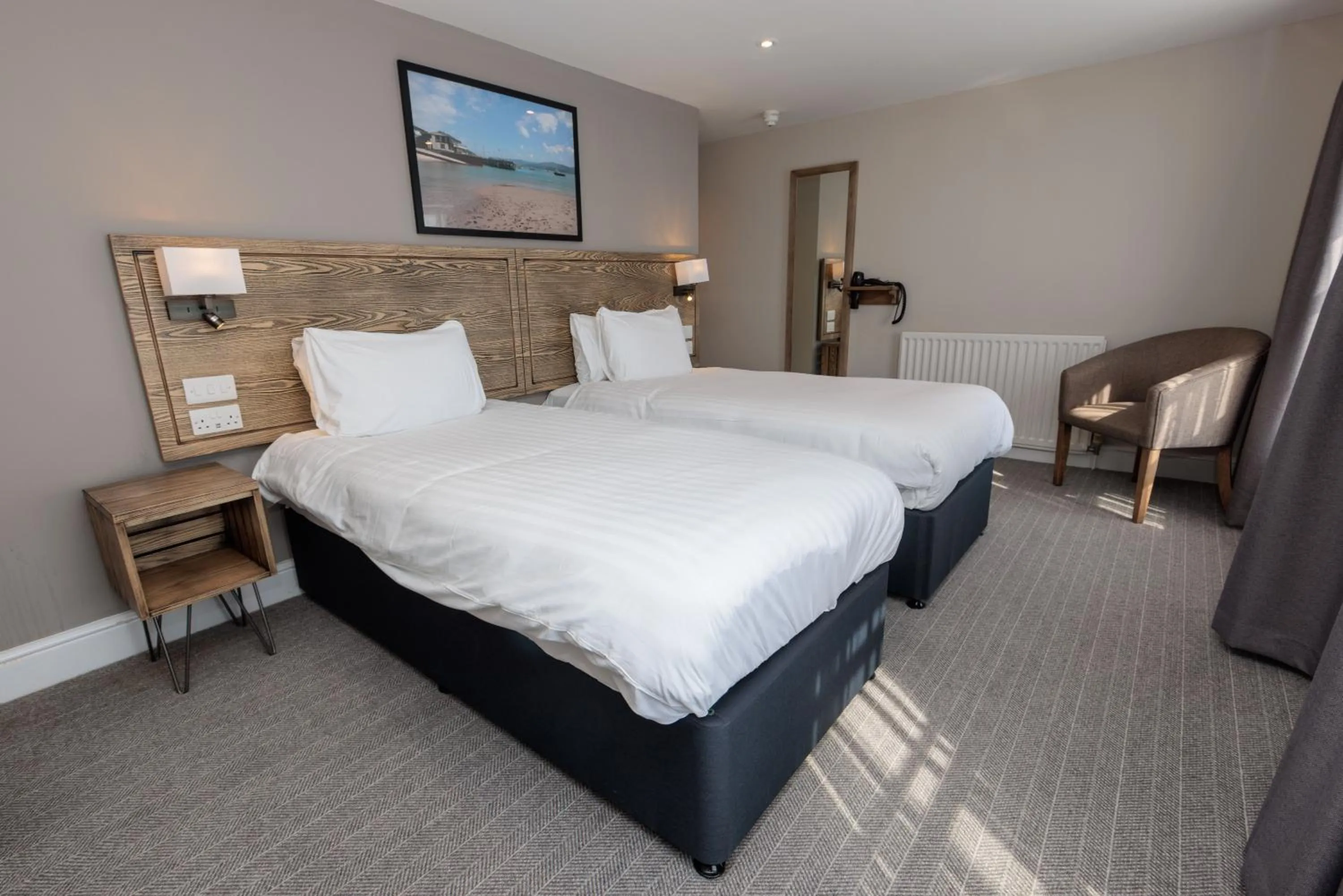 Twin Room in Dovey Inn