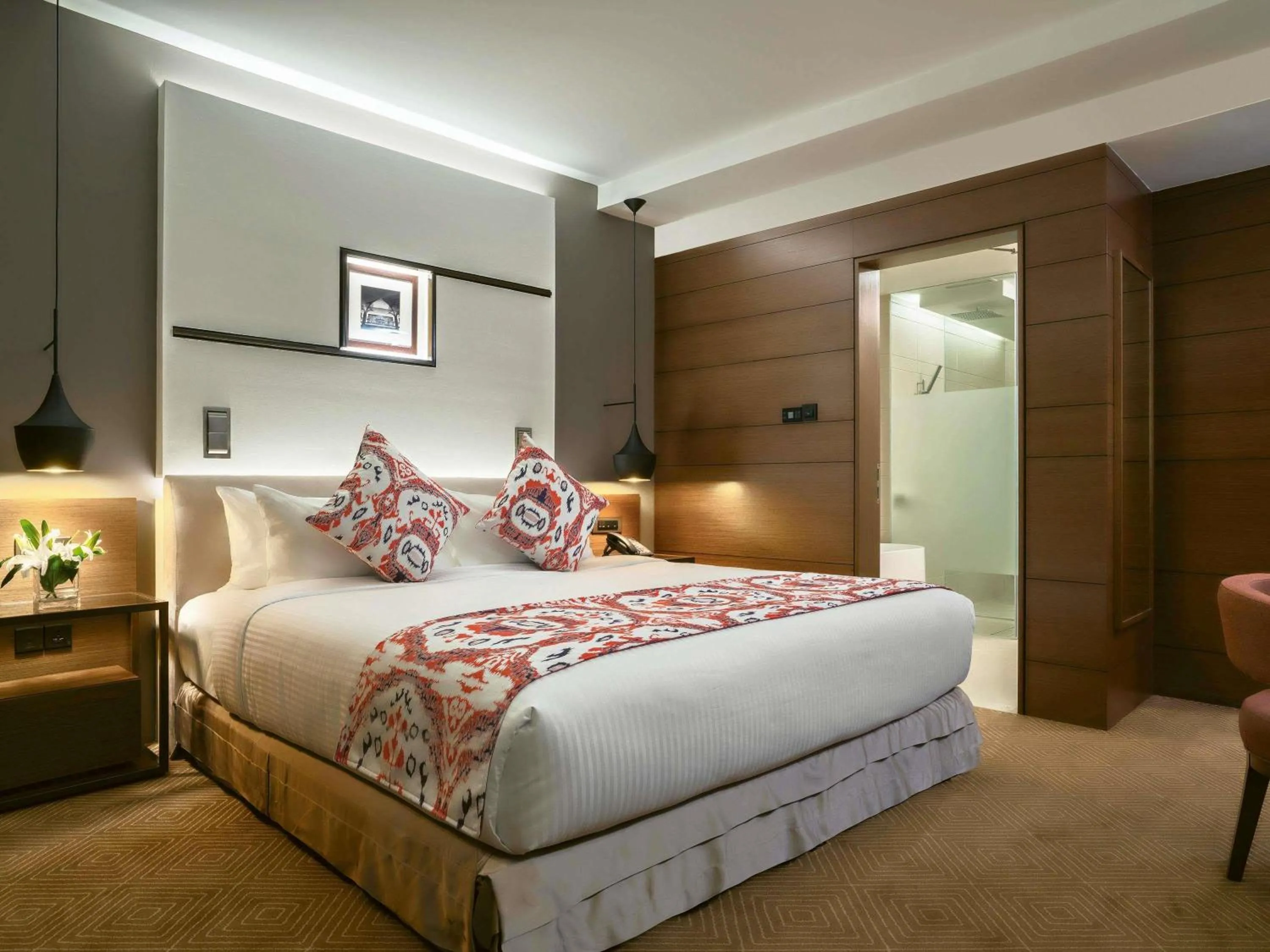 Deluxe King Room in Movenpick Hotel & Convention Centre KLIA