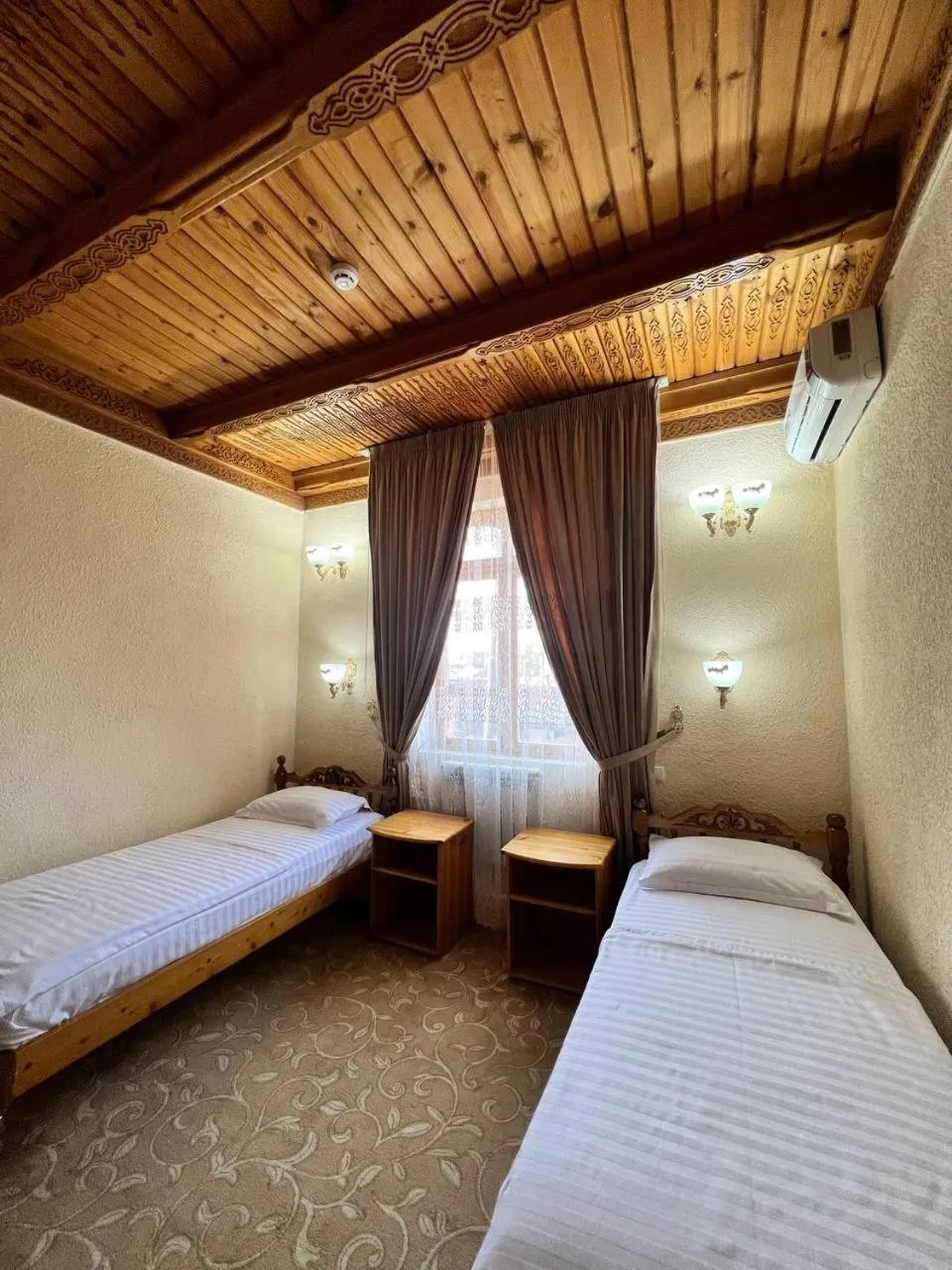 Twin Room - single occupancy in Hotel Caravan Serail
