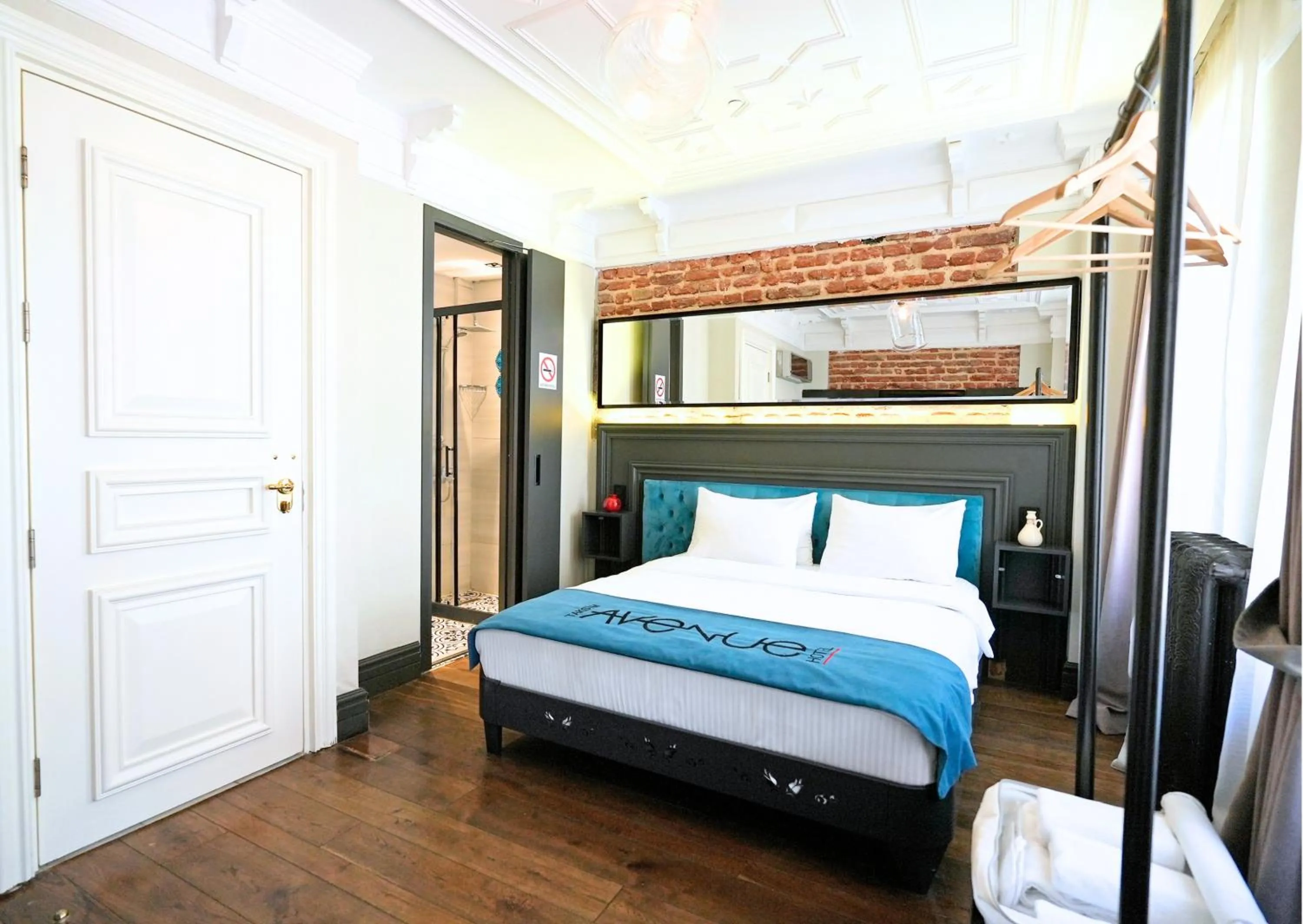 Double Room in Taksim Avenue