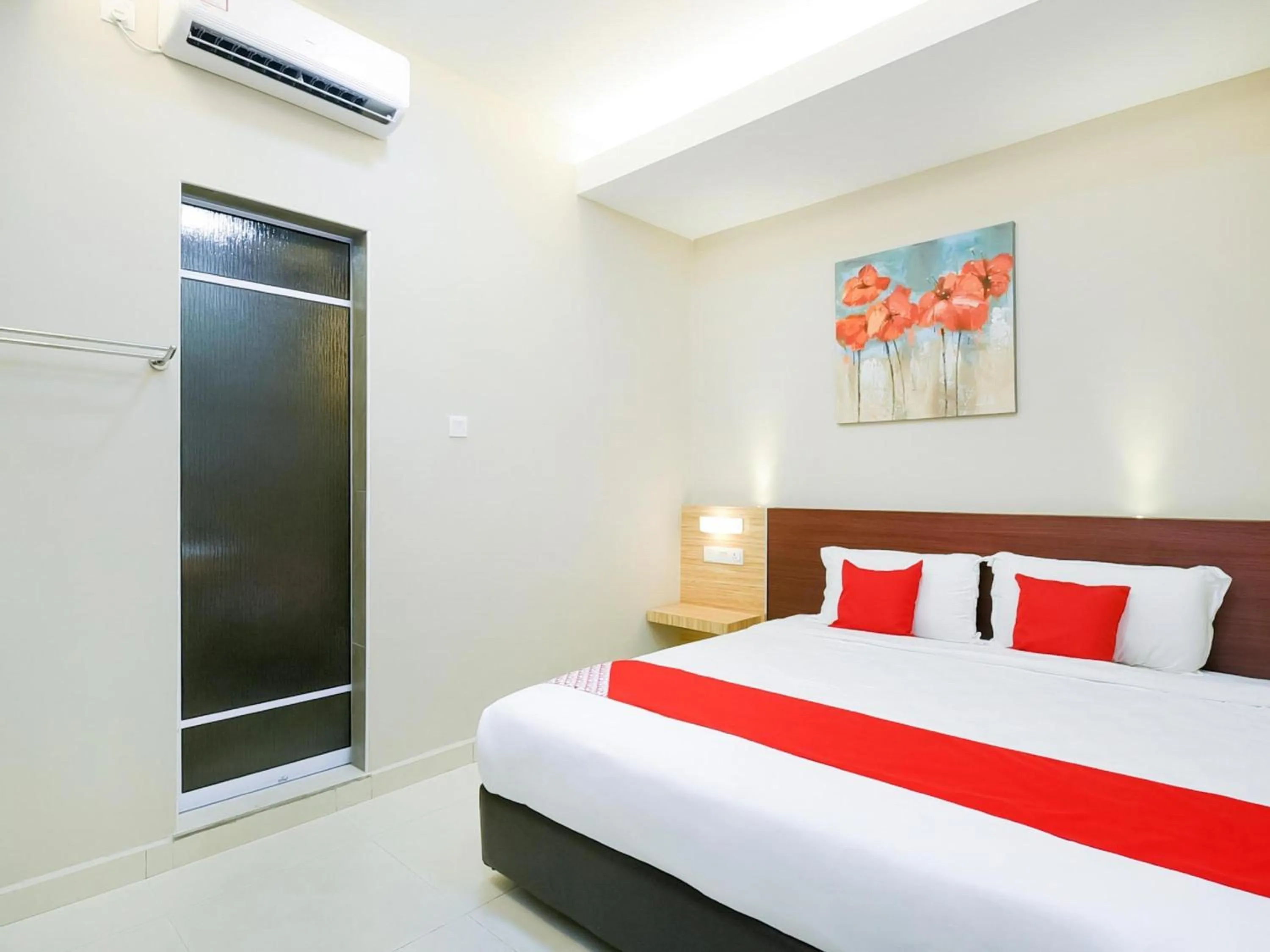 Standard King Room in Hotel O La Mirina Boutique Inn