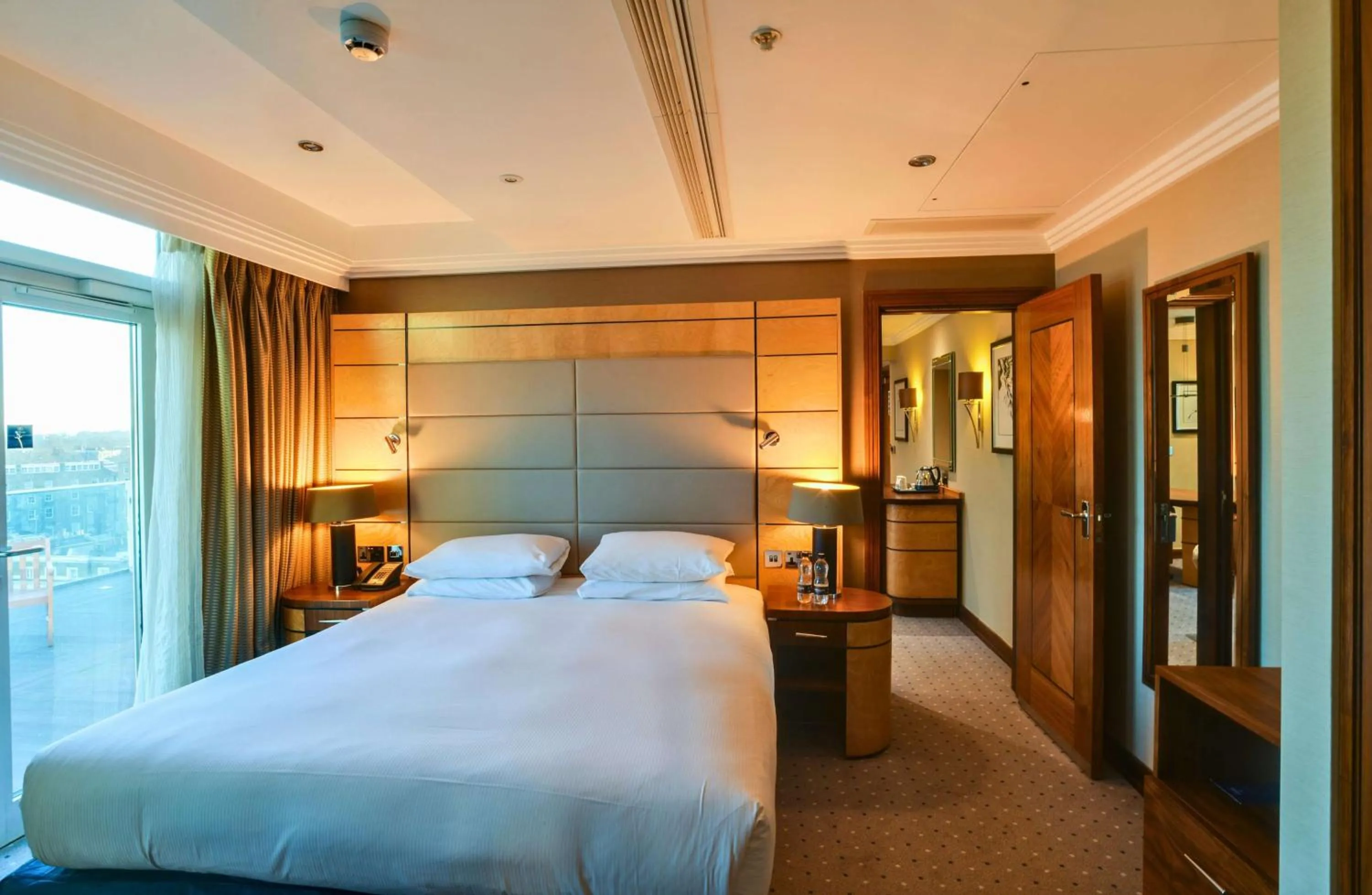 Executive Suite with Terrace in Hilton London Paddington