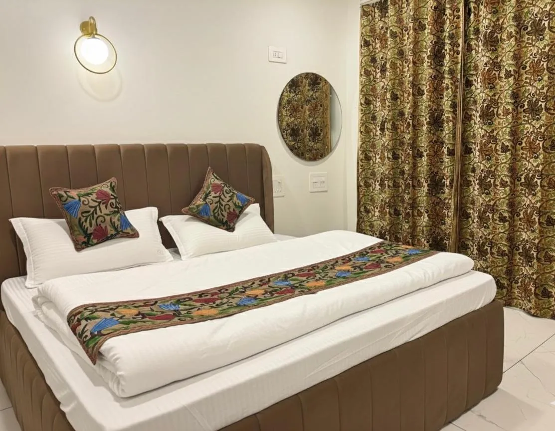 Junior Suite with Mountain View in Hotel Crescent