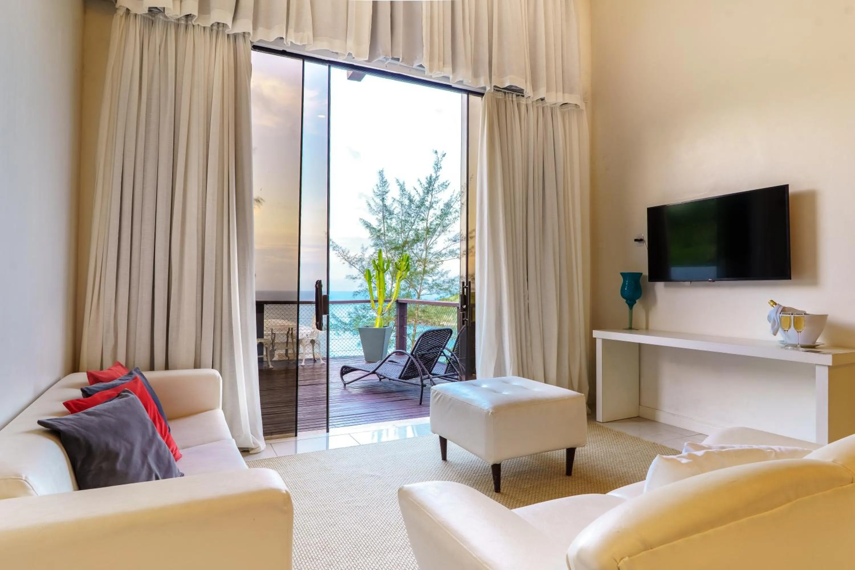 Loft Suite with Soaking Tub in Greco Hotel
