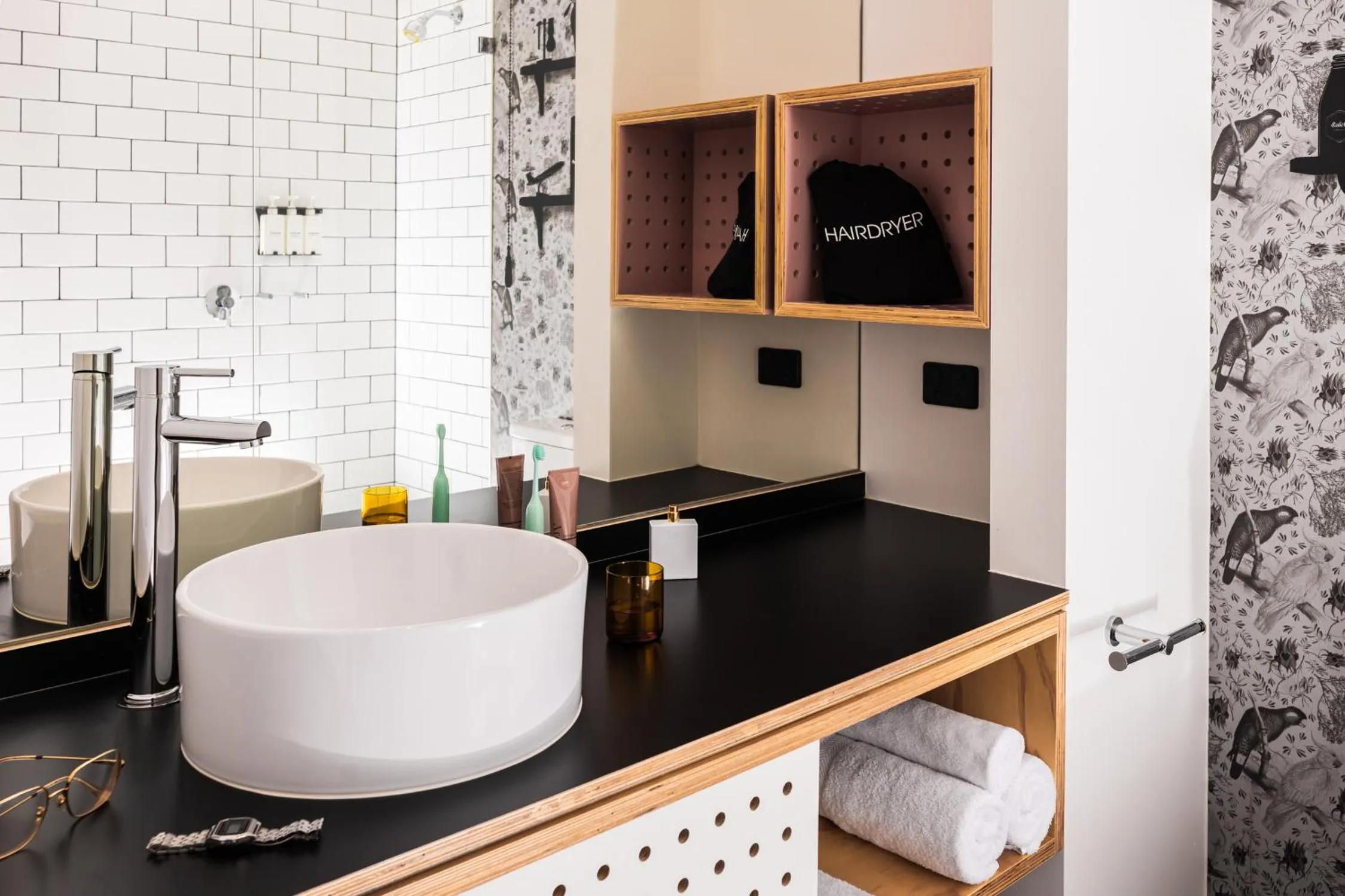 Twin Room with Airport Runway View in Atura Adelaide Airport