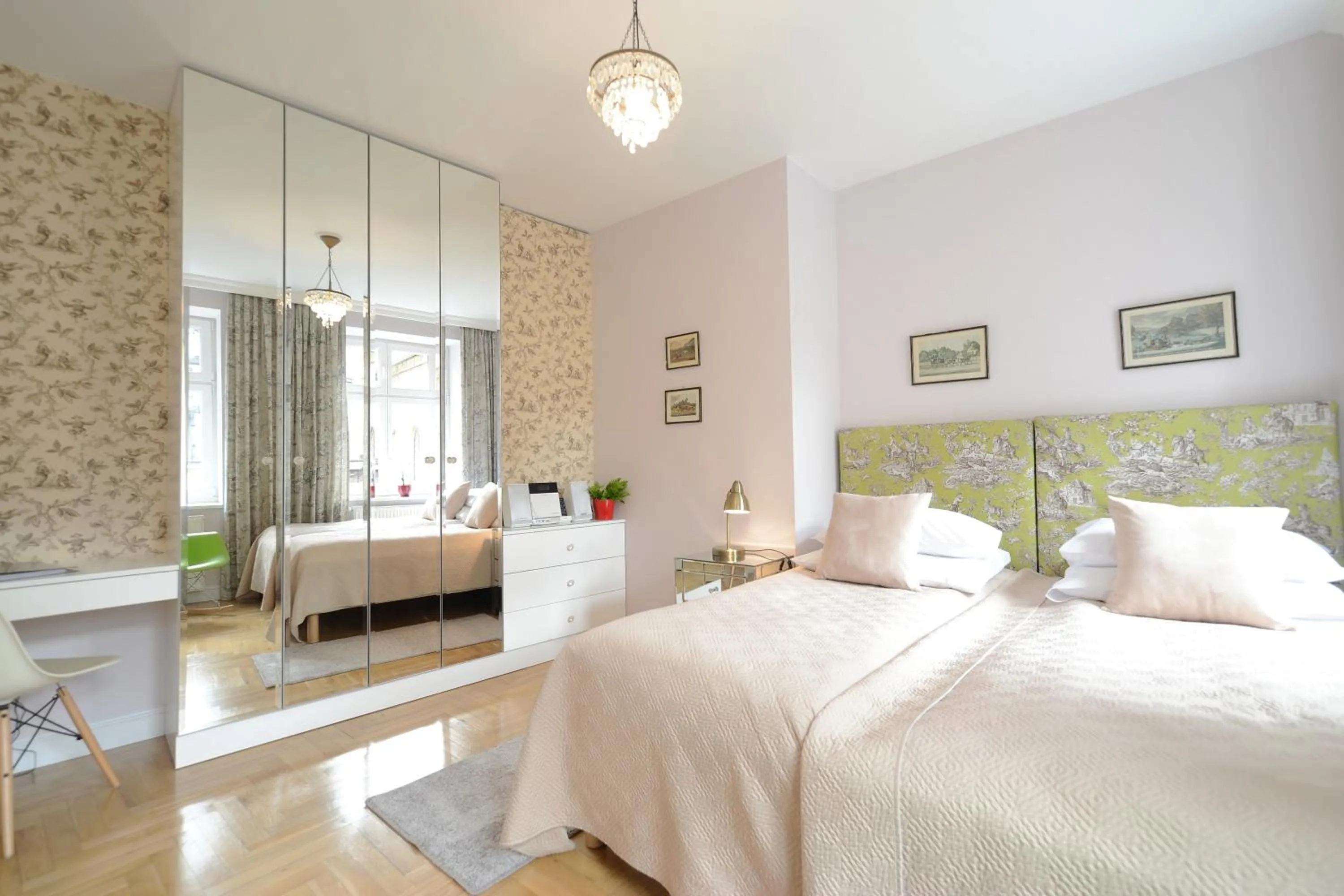 Deluxe with Courtyard View in Crystal Suites Chez Helena