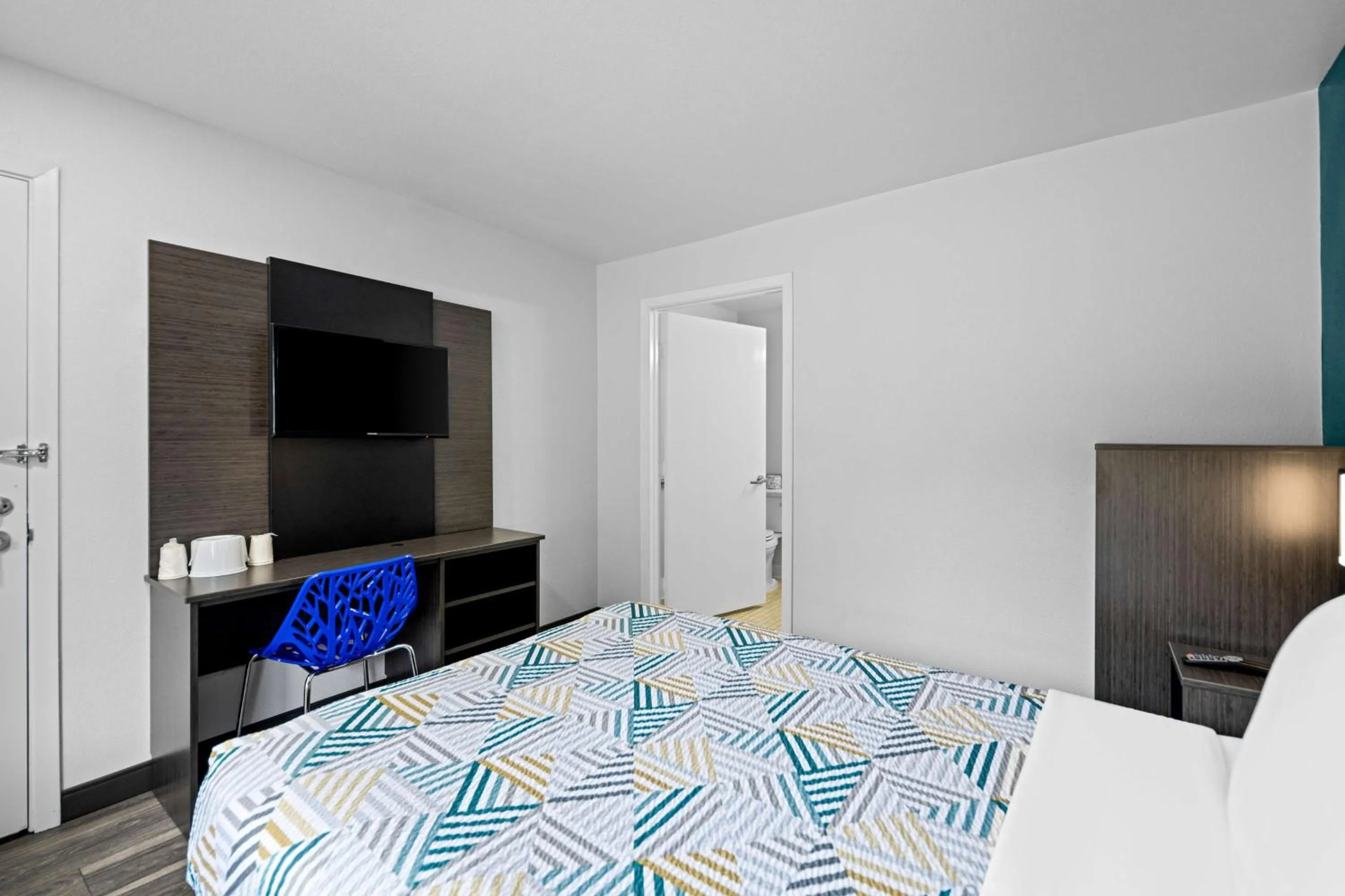 Double Room - Disability Access - Roll In Shower in Motel 6-Monterey, CA