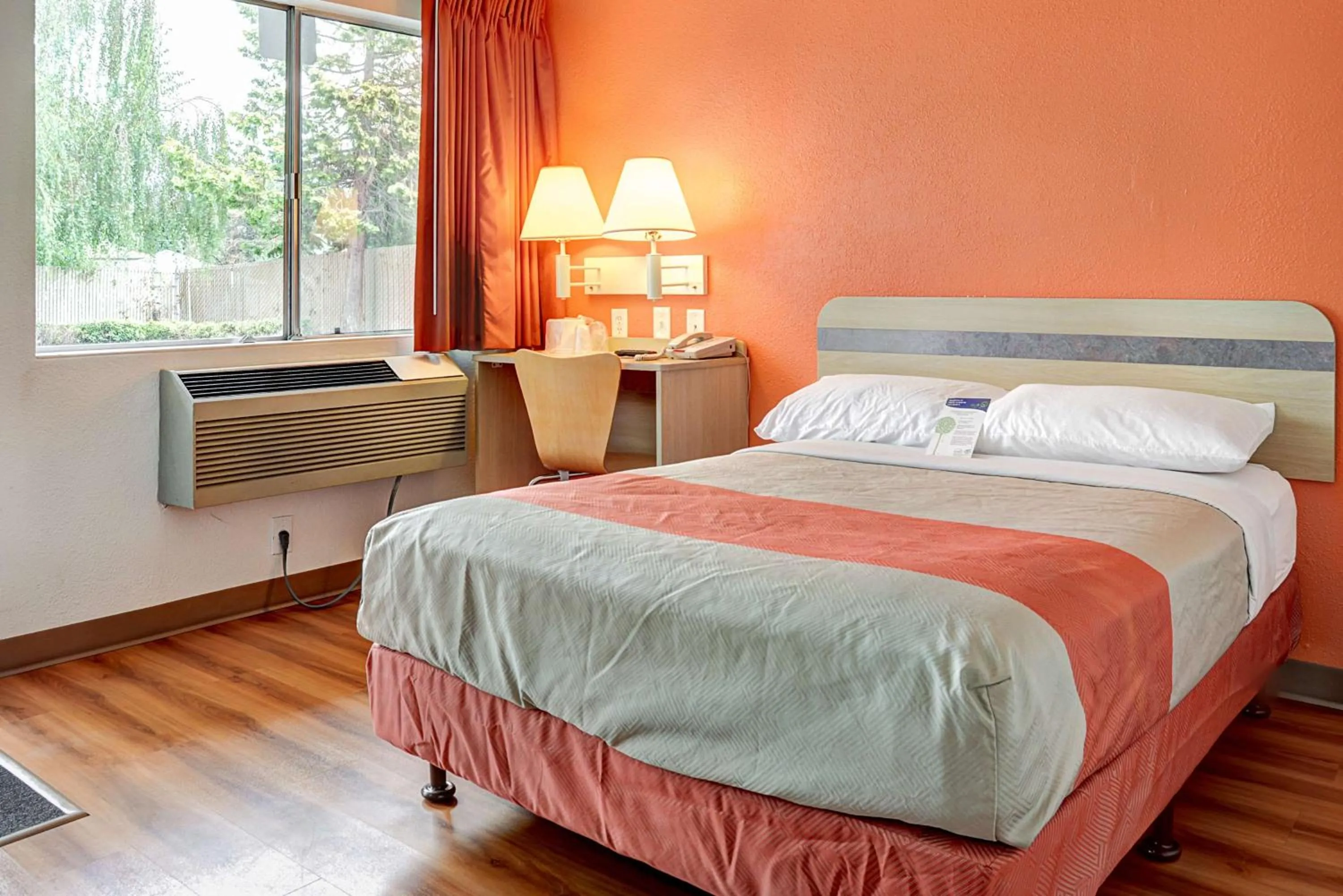 Queen Room - Disability Access - Roll in Shower in Motel 6-Portland, OR - Central