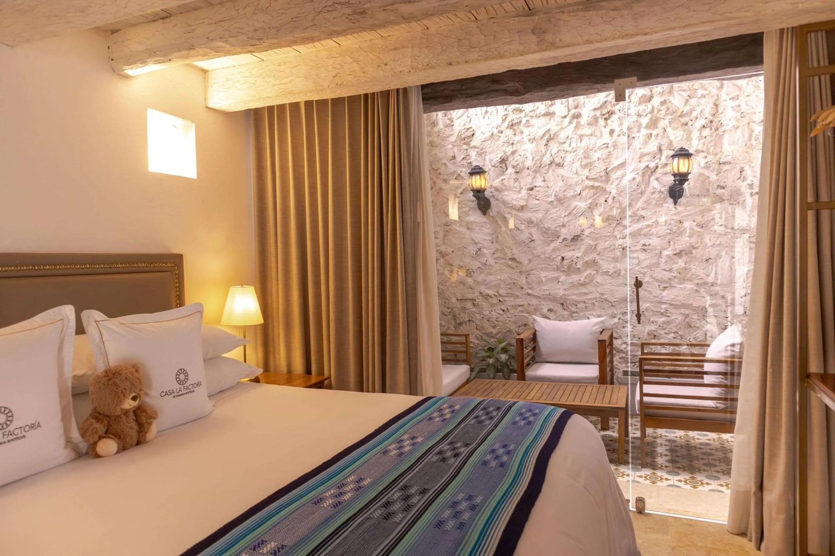 1 King Bed - Premium Room in Hotel Casa La Factoria by Faranda Boutique, a member of Radisson Individuals