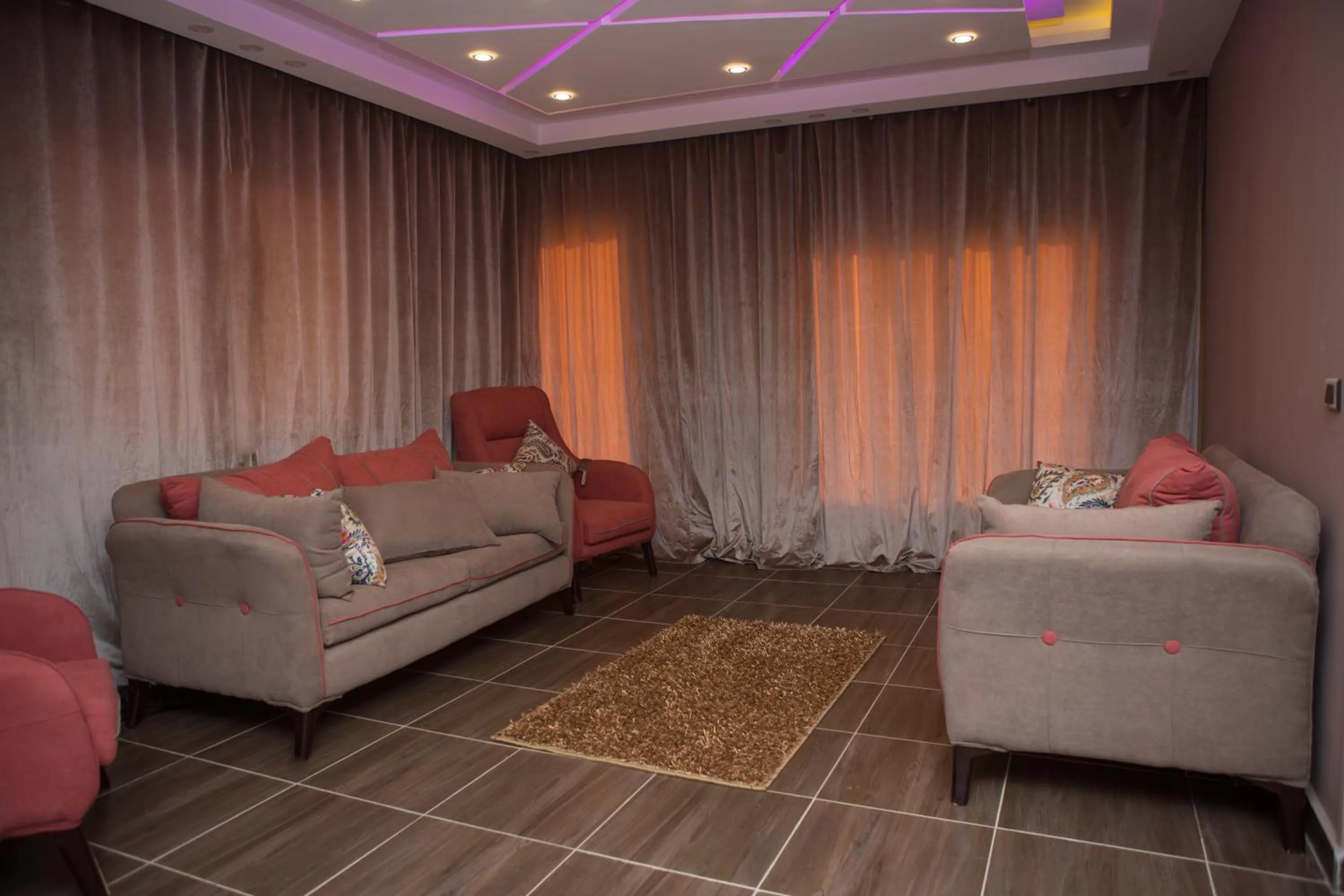 Deluxe Queen Suite with Pyramids view in Hayat Pyramids View Hotel