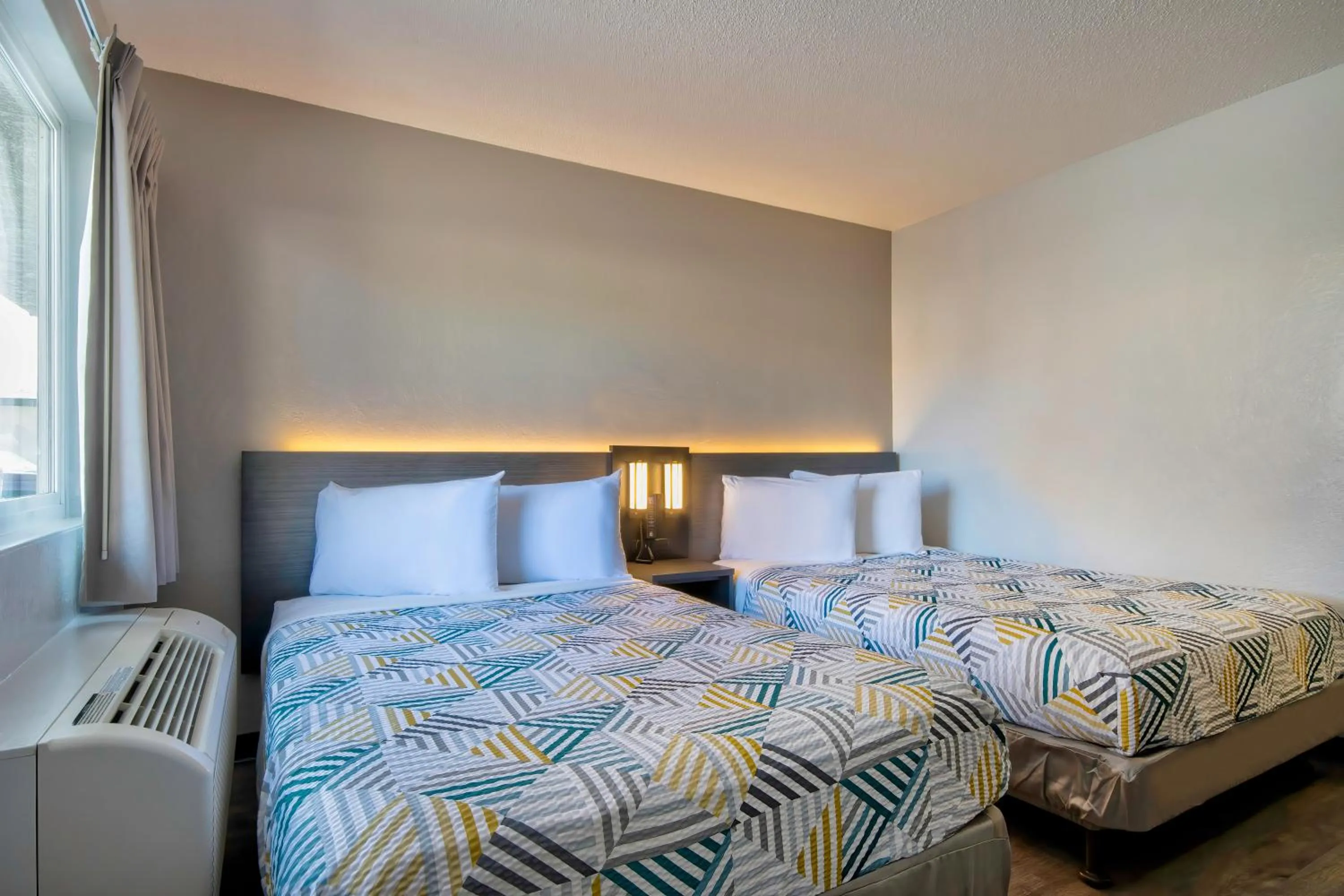 Double Room - Smoking in Motel 6 Santa Fe