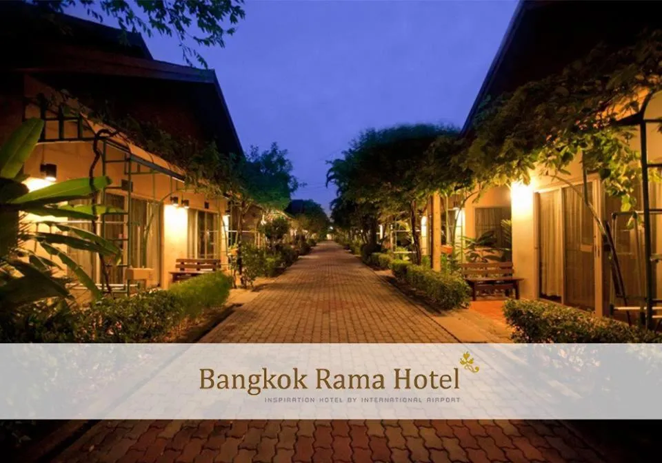 Deluxe Bungalow with Garden View in Bangkok Rama Hotel