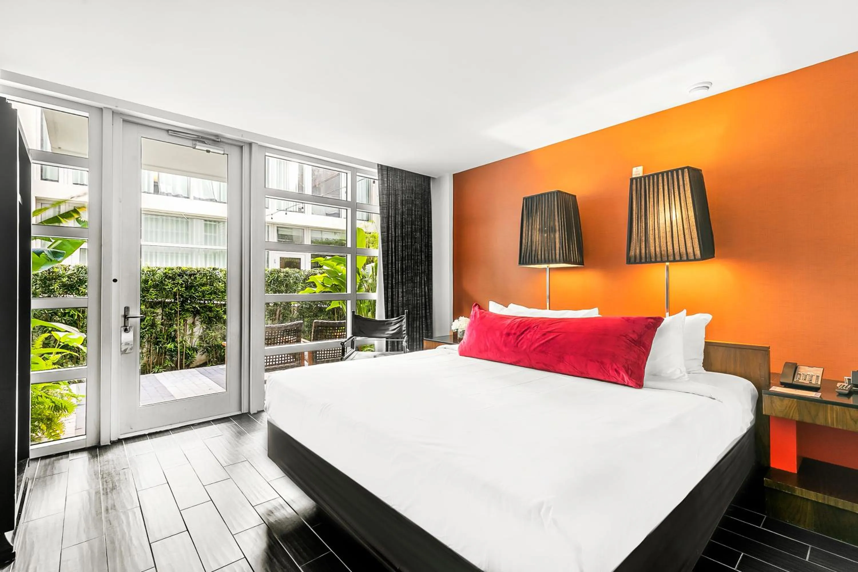 Deluxe King Room with Garden View in The Fairwind Hotel