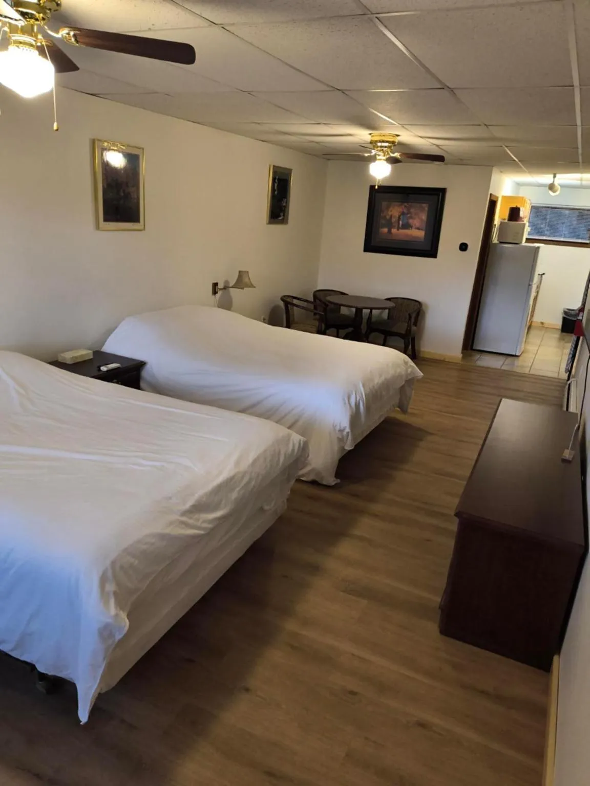 Superior Double Room in Sara Placid Inn & Suites
